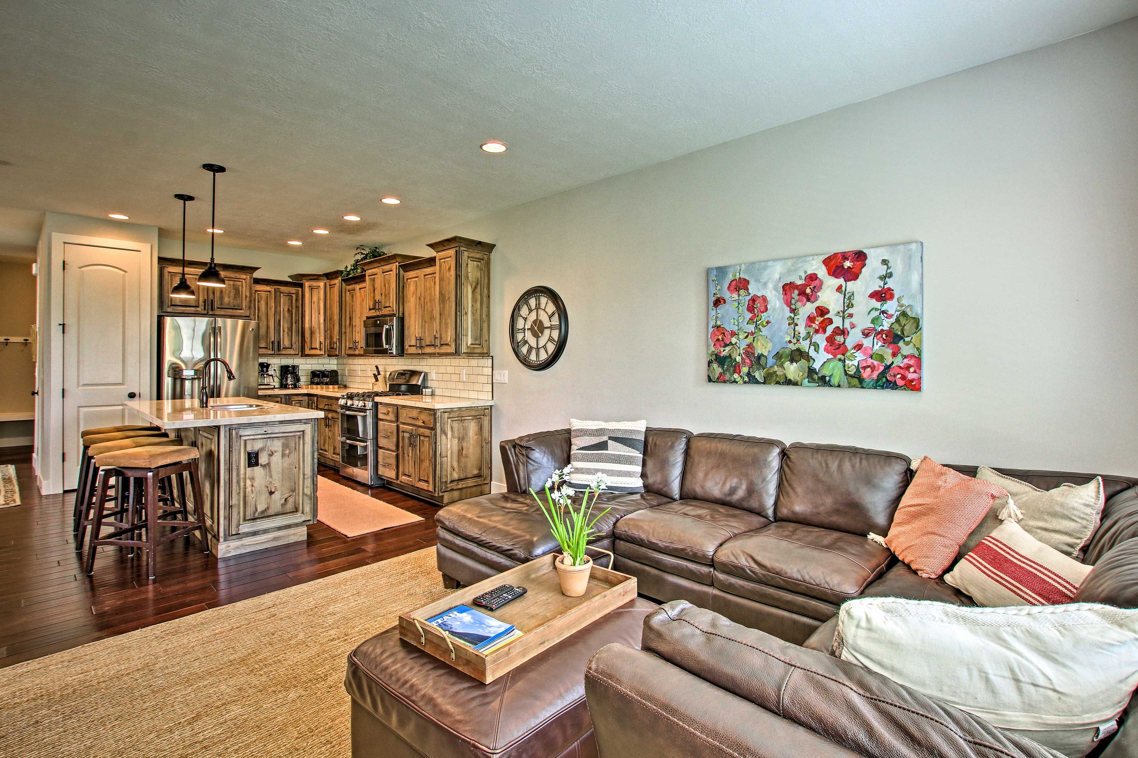 Huntsville Vacation Rental Townhome | 4BR | 4.5BA | 2,591 Sq Ft