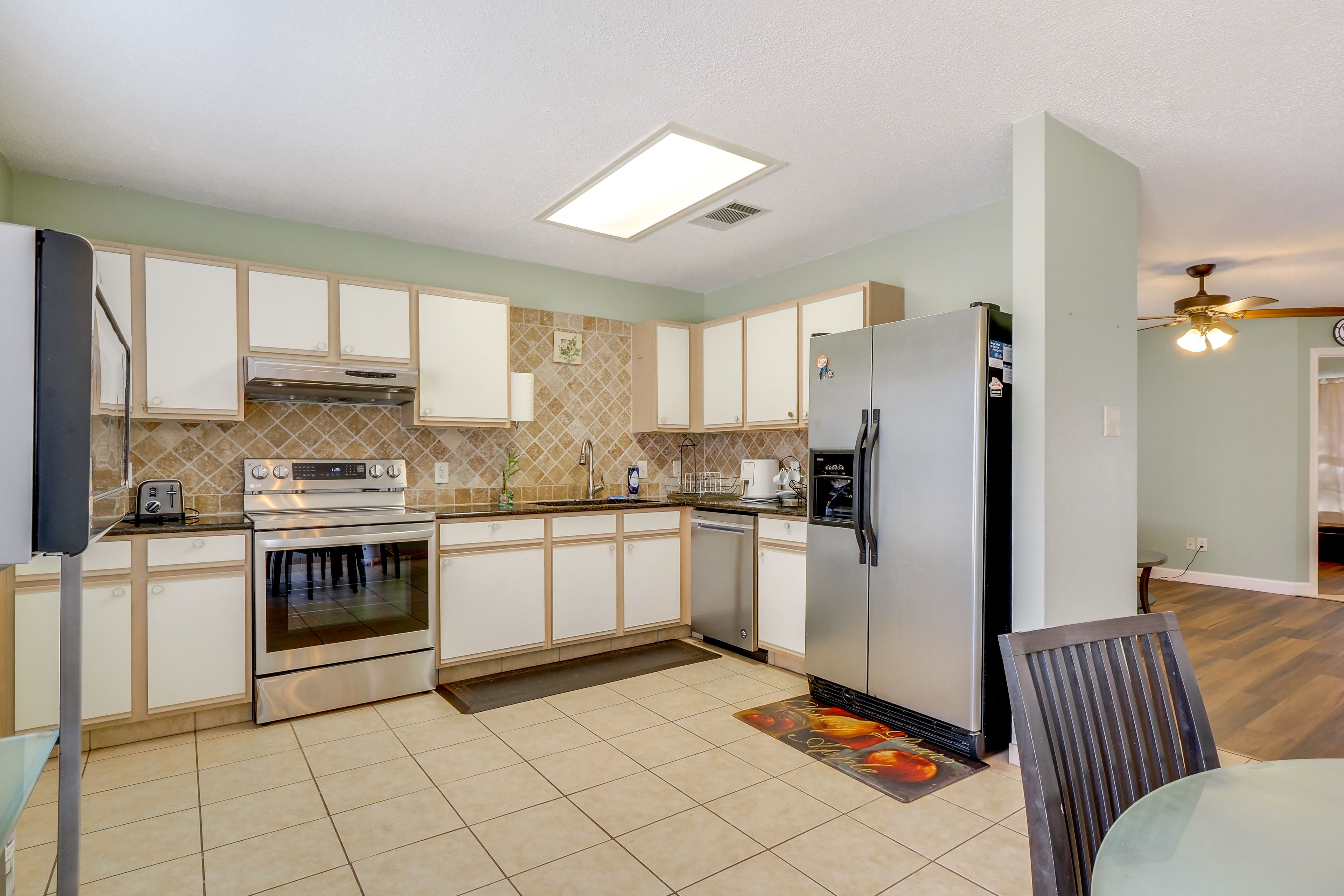 Kitchen | Single-Story Home