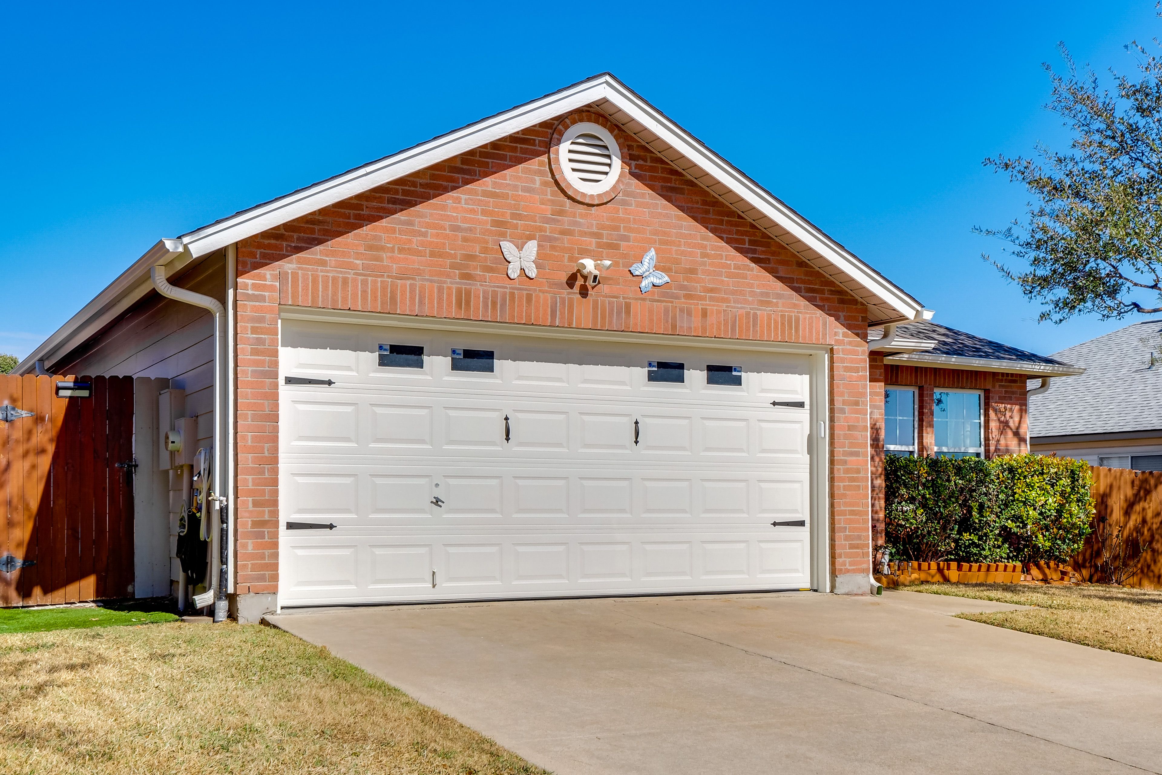 Parking | Driveway (2 Vehicles) | Street Parking Available