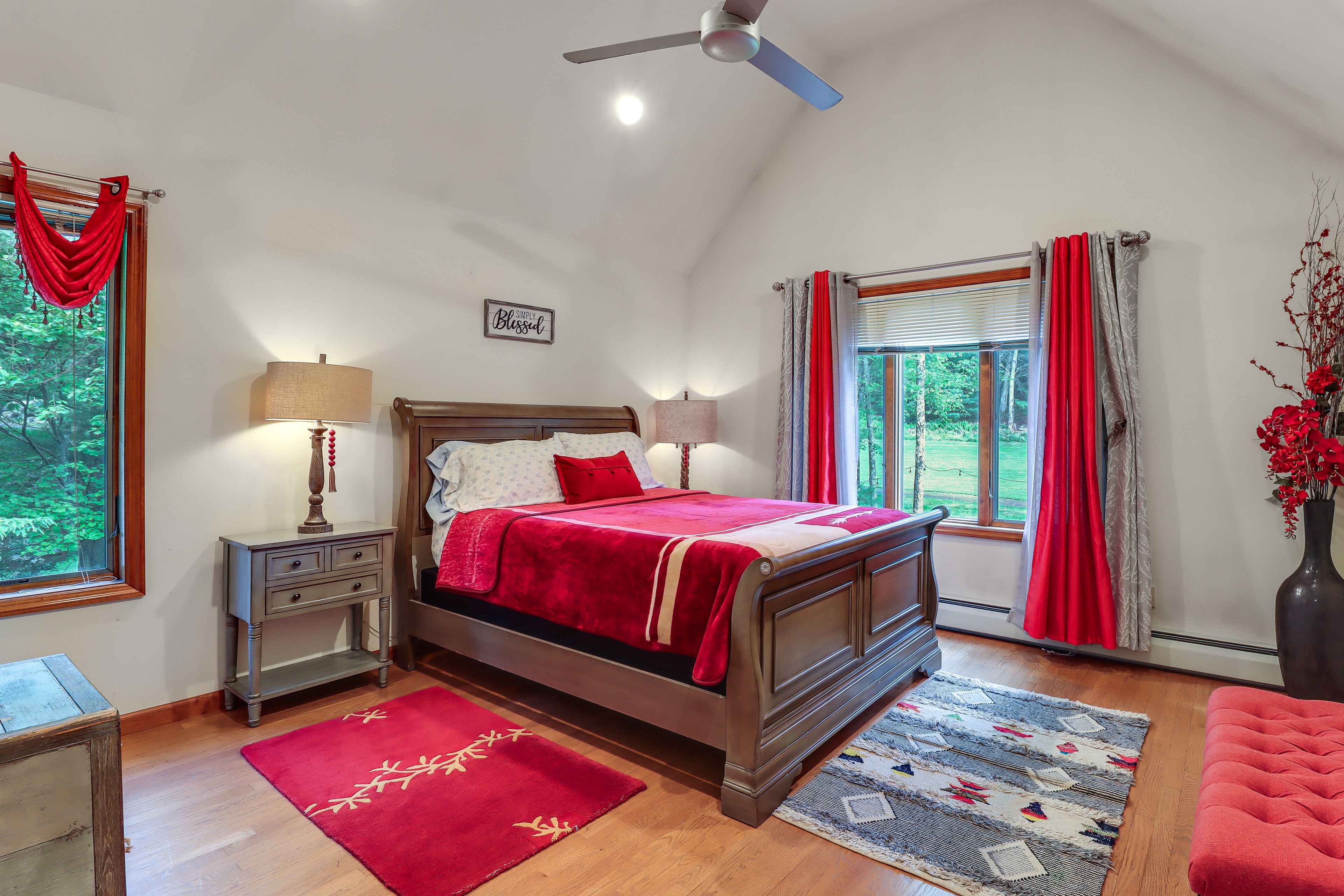 Bedroom 3 | 2nd Floor | Queen Bed