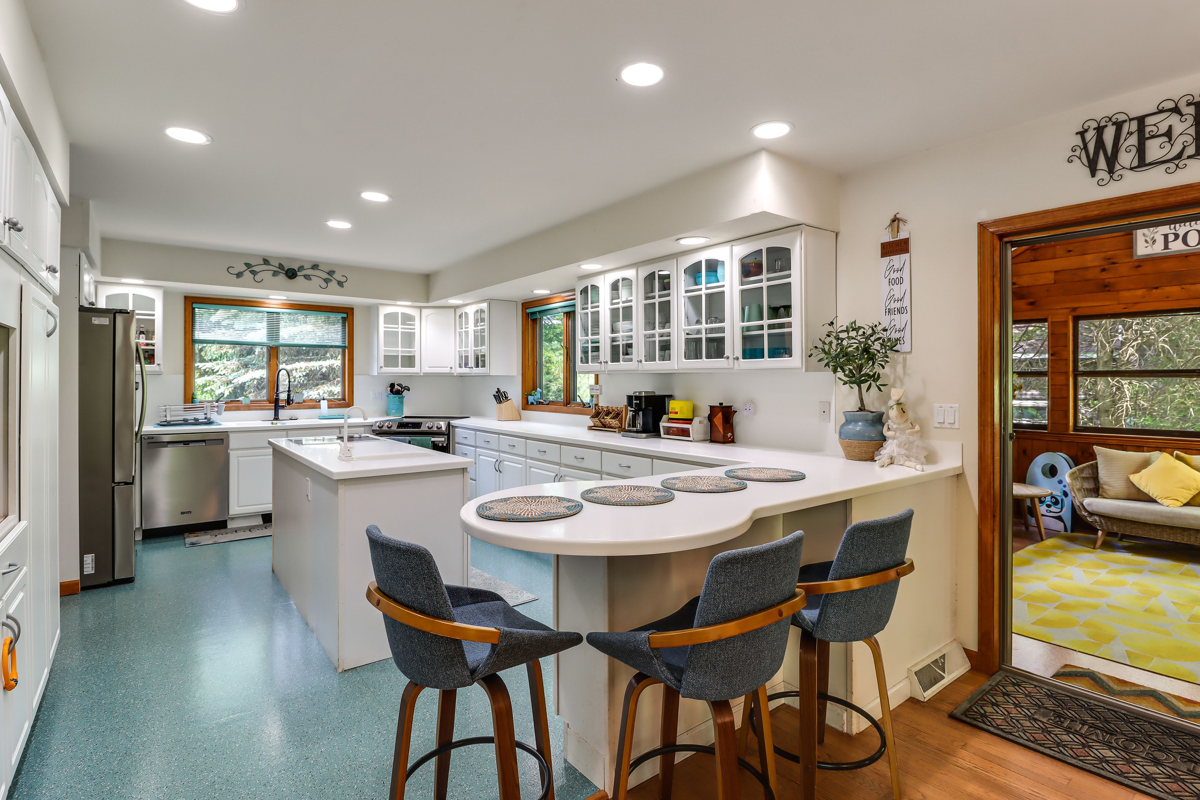 Kitchen | 1st Floor
