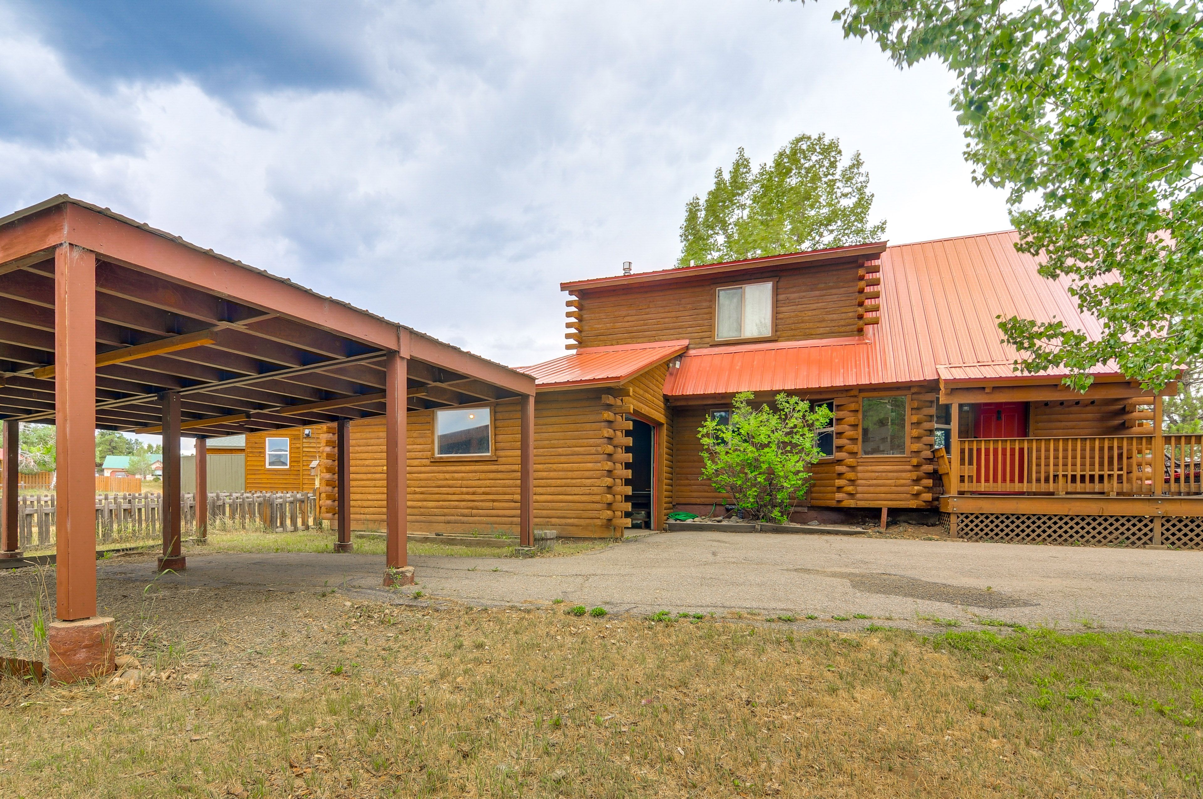 Exterior | Parking | Carport (2 Vehicles)