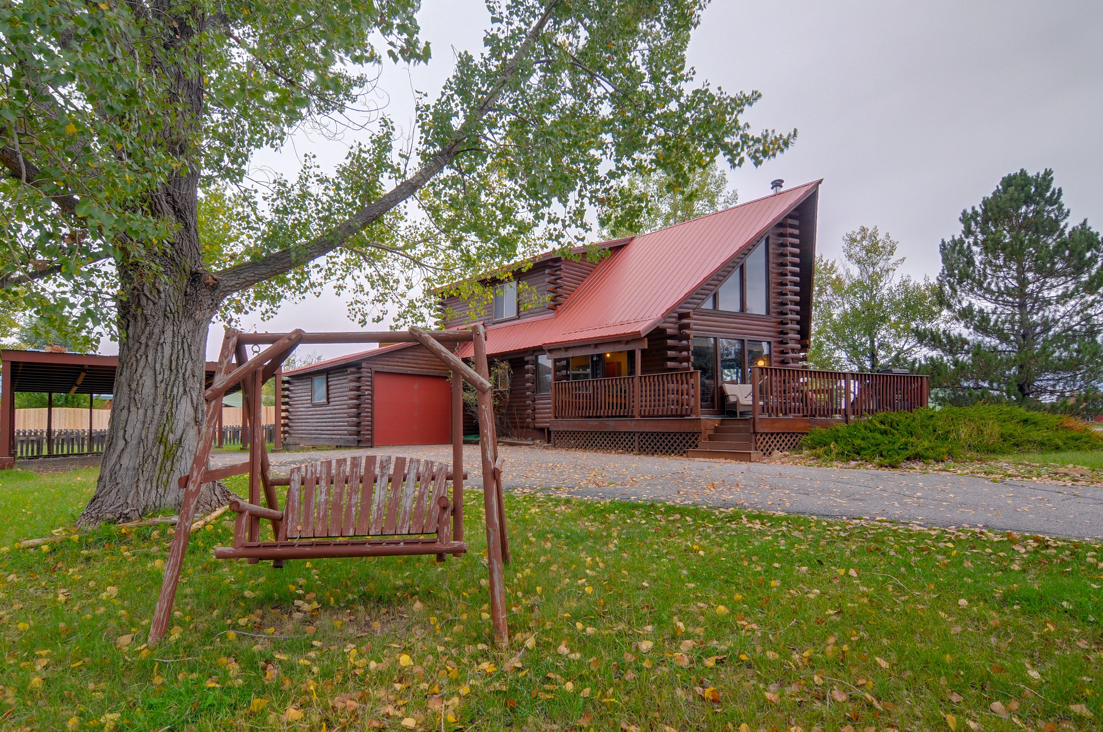 Exterior | Spacious Yard | Mountain Views