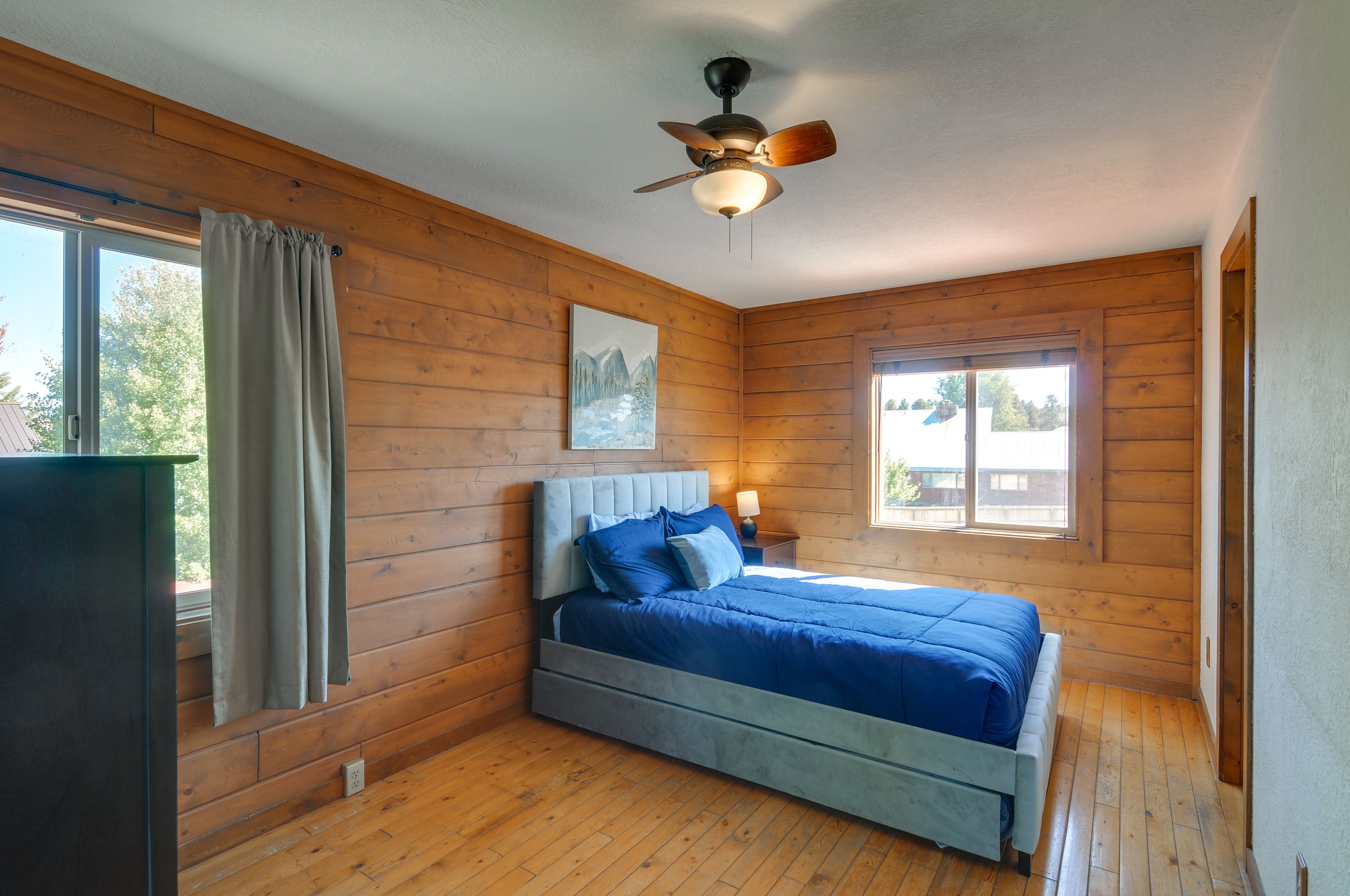 Bedroom 3 | 2nd Floor | Queen Bed