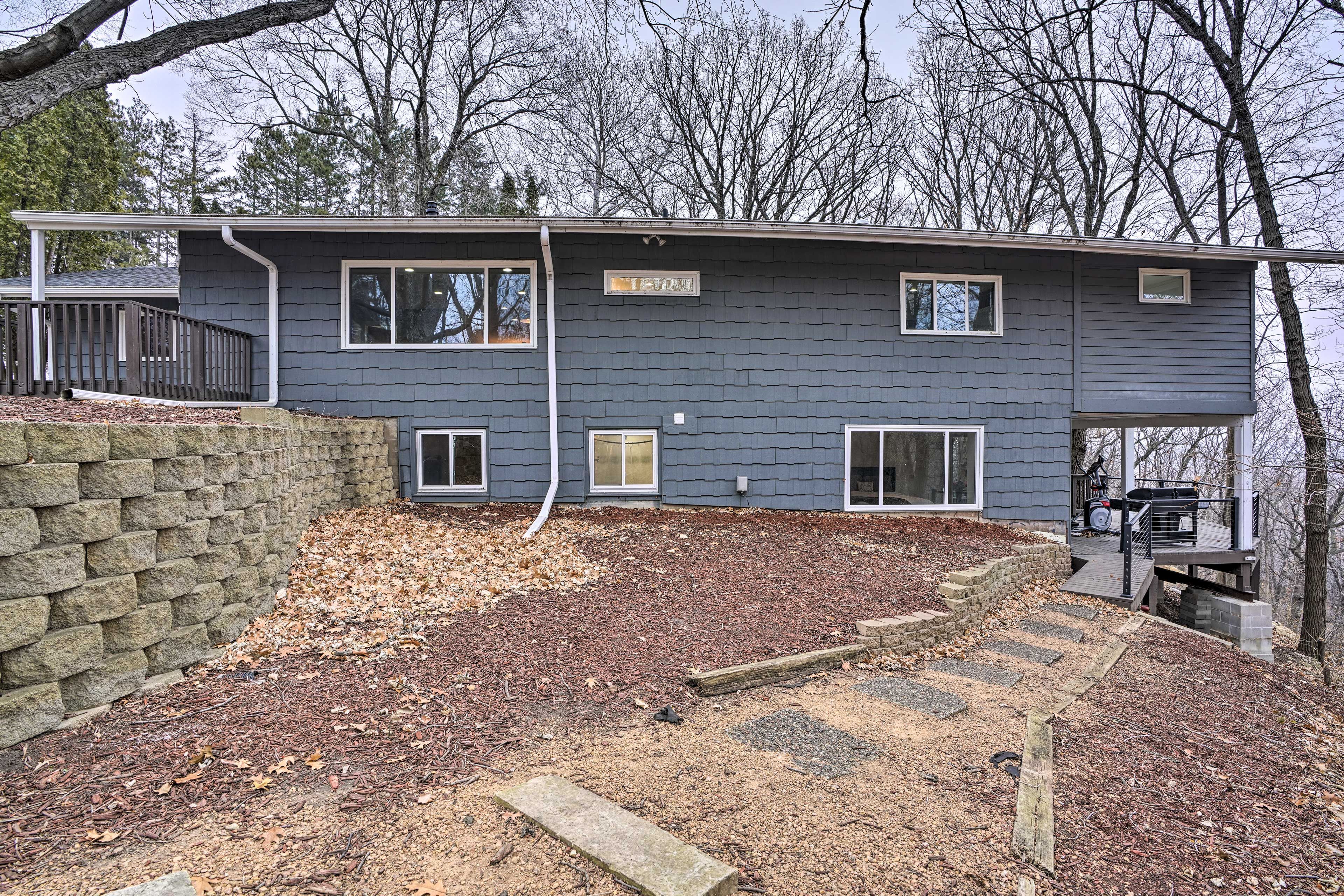 Exterior Space | Steps Required