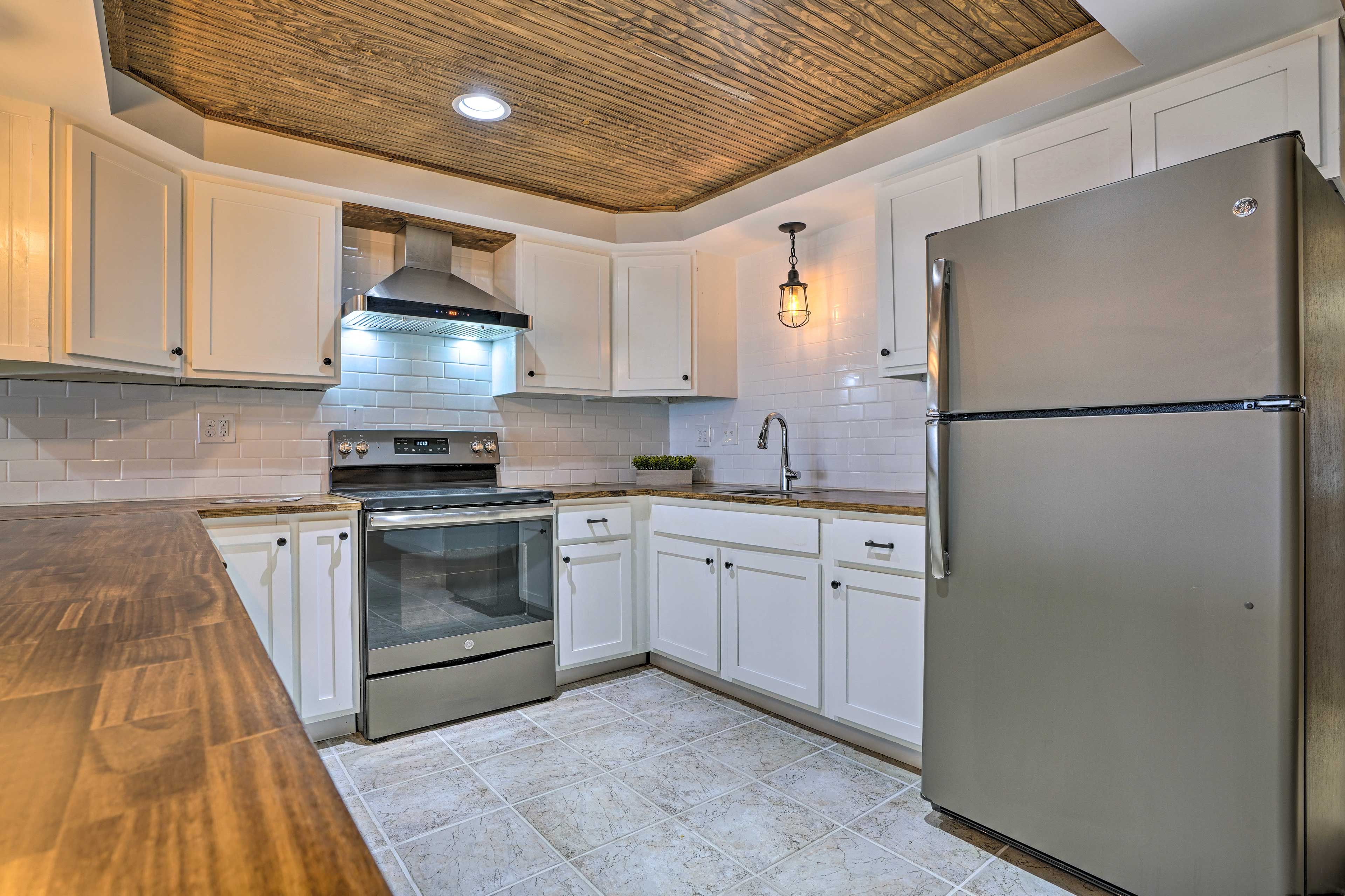 Well-Equipped Kitchen | Lower Level