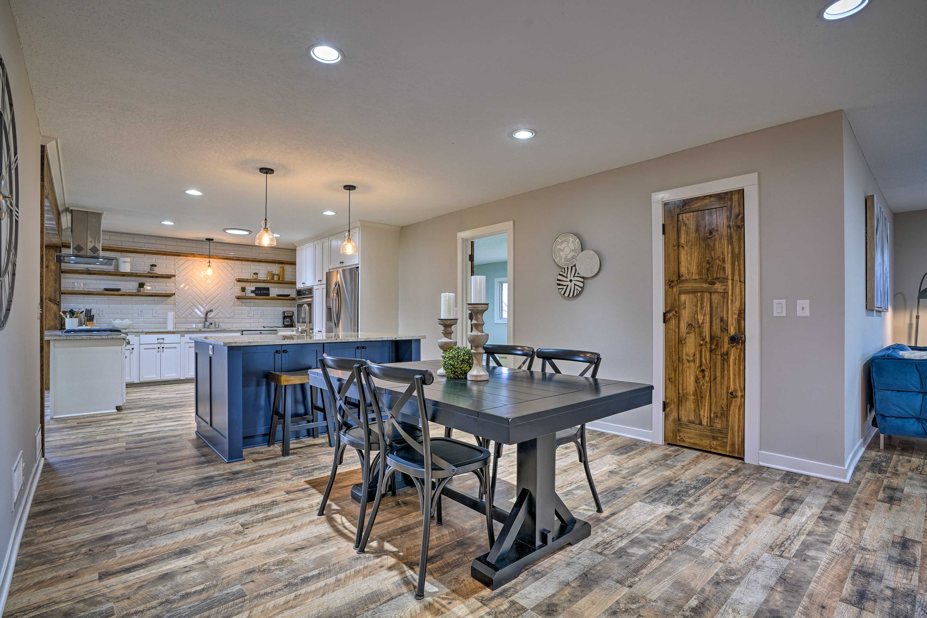 Dining Room | Dishware & Flatware