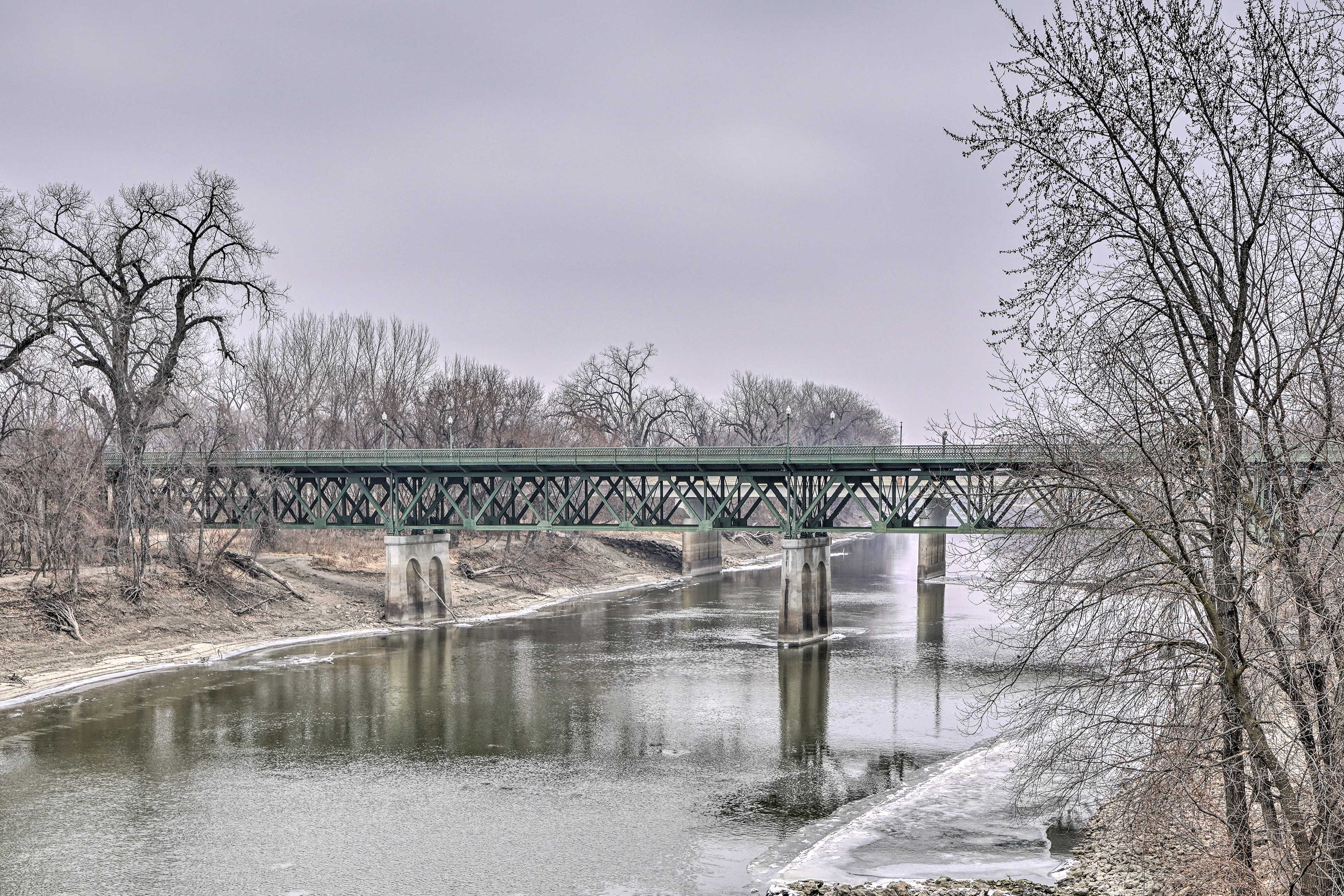 Exterior Space | Community Bridge