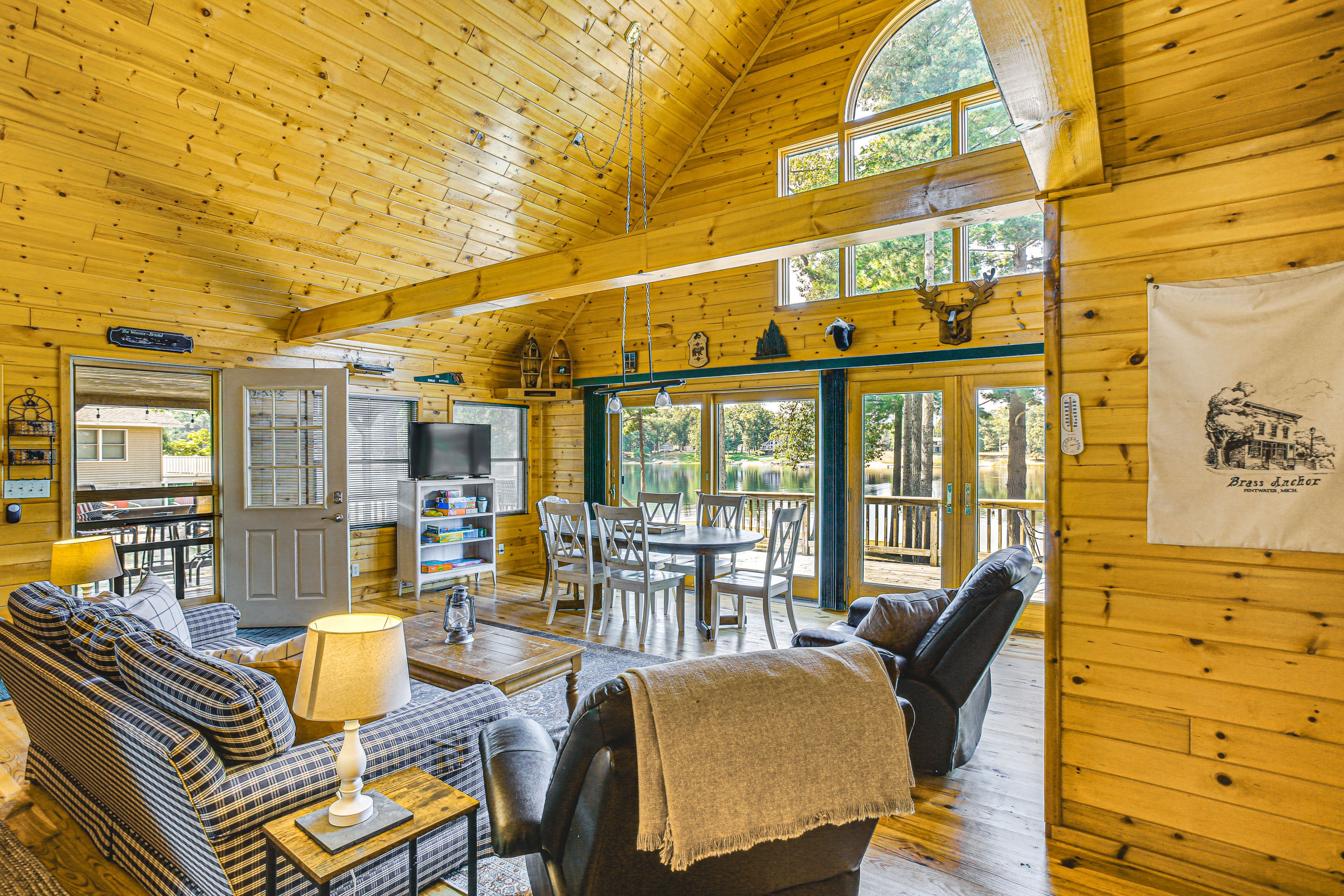 Living Room | Open Floor Plan