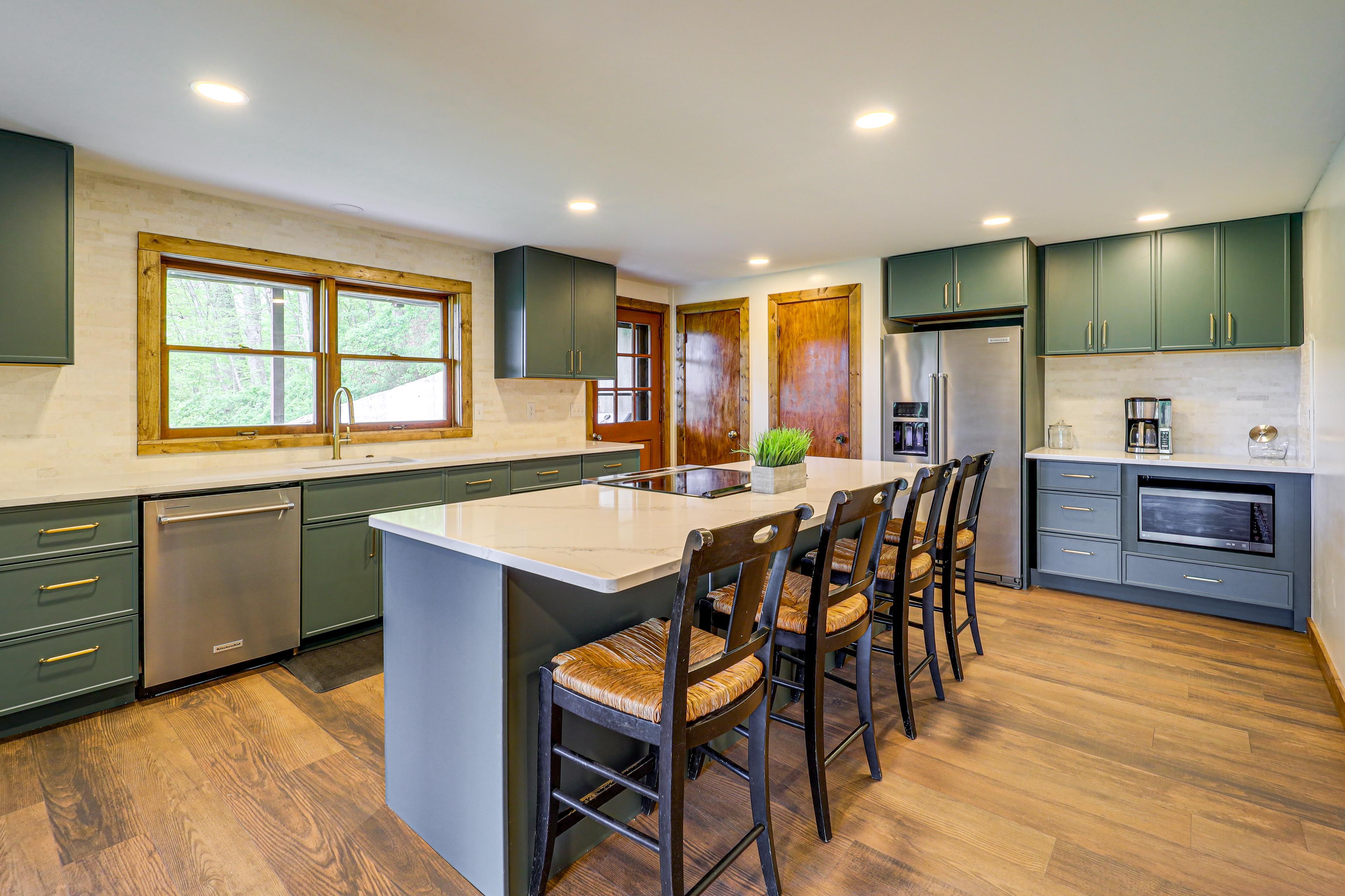 Fully Equipped Kitchen | Lower Level | Equipped w/ Cooking Essentials