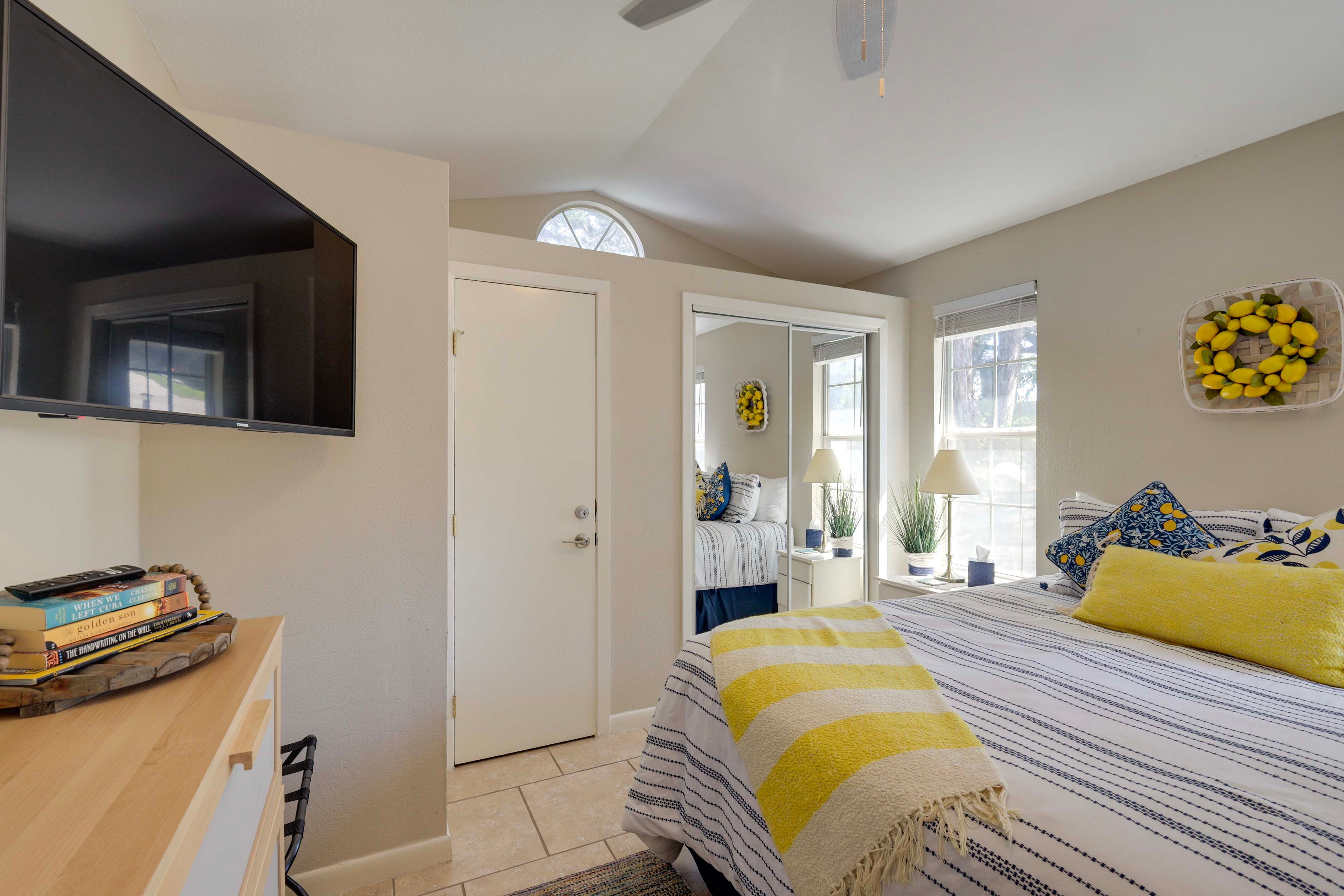 Bedroom 1 | Queen Bed | Linens Provided