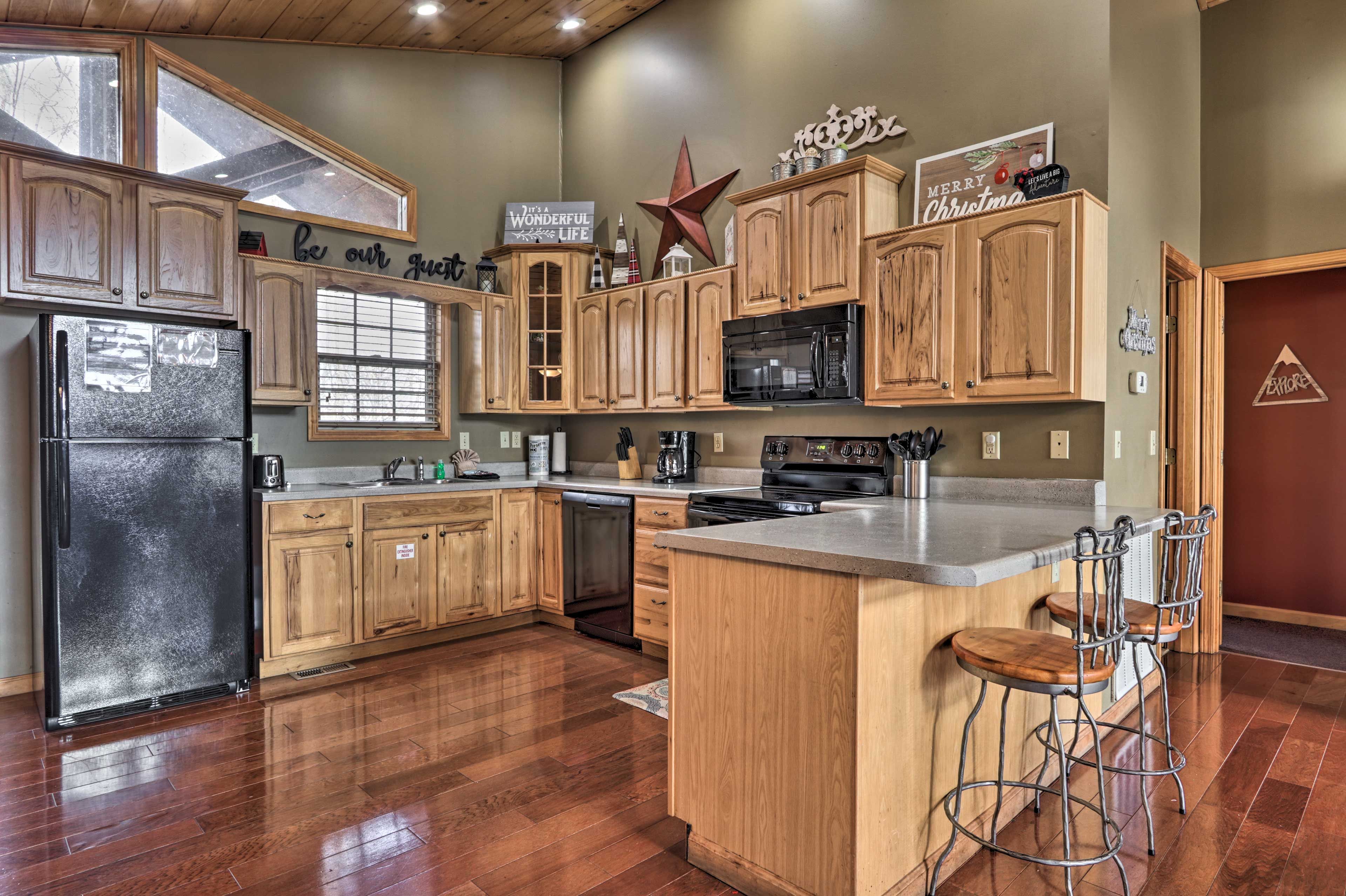 Kitchen | Main Floor | Fully Equipped