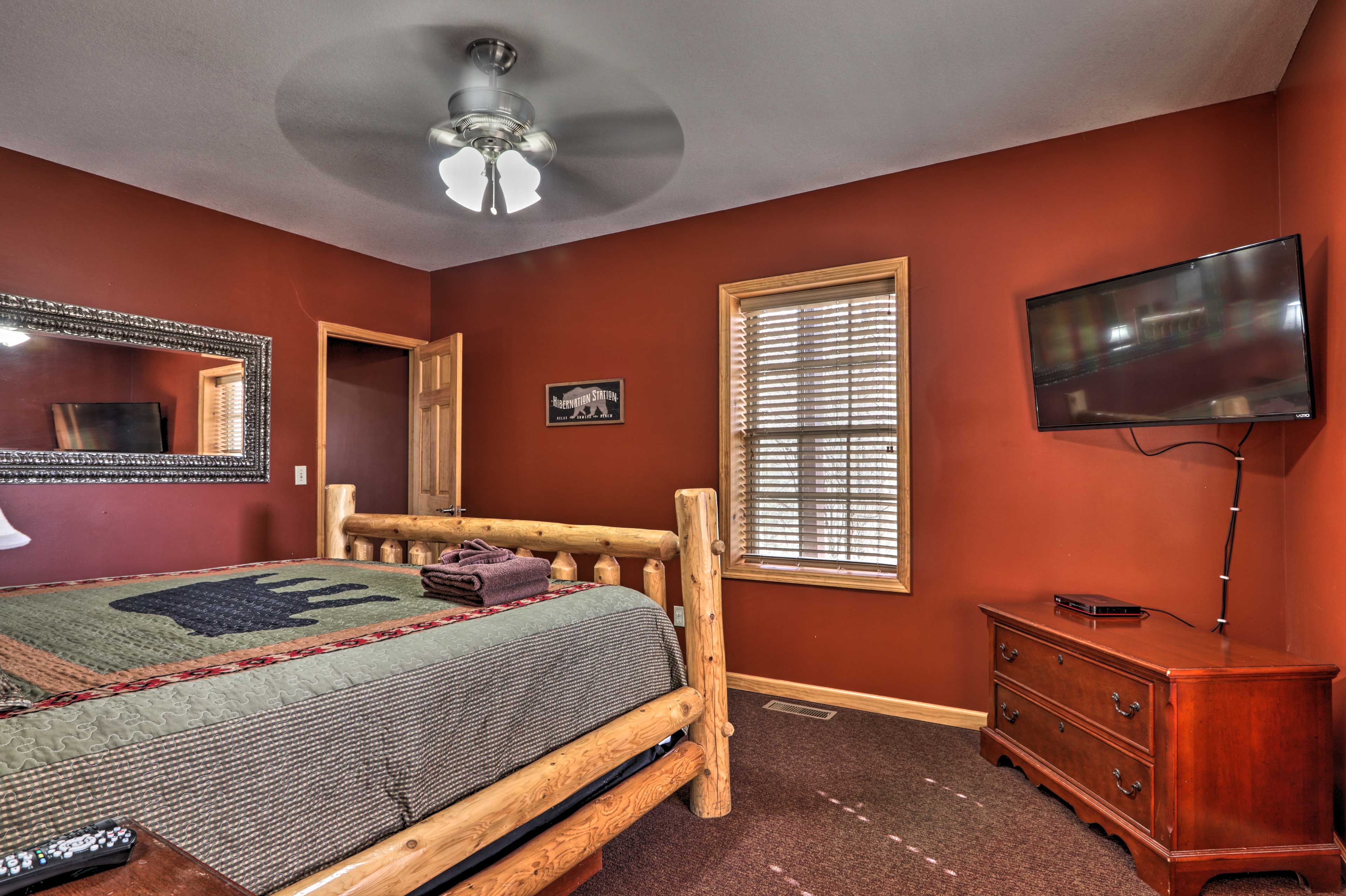 Bedroom 1 | Ground Floor | King Bed
