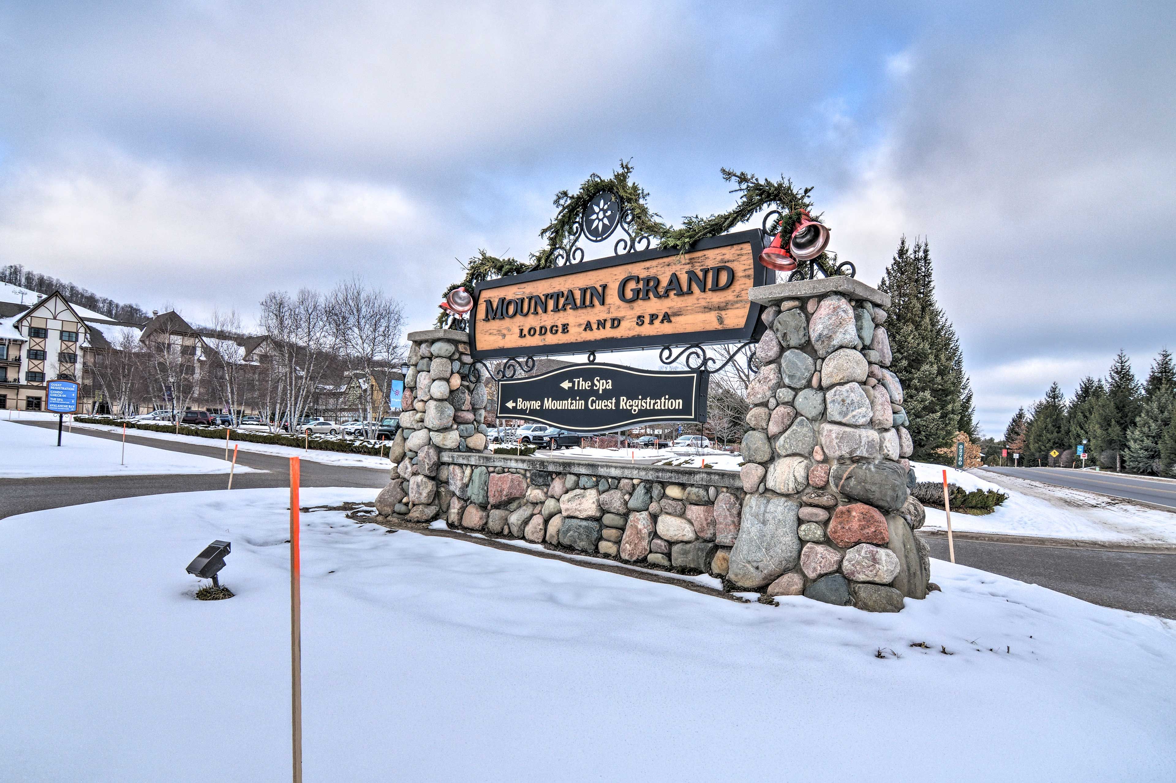 Mountain Grand