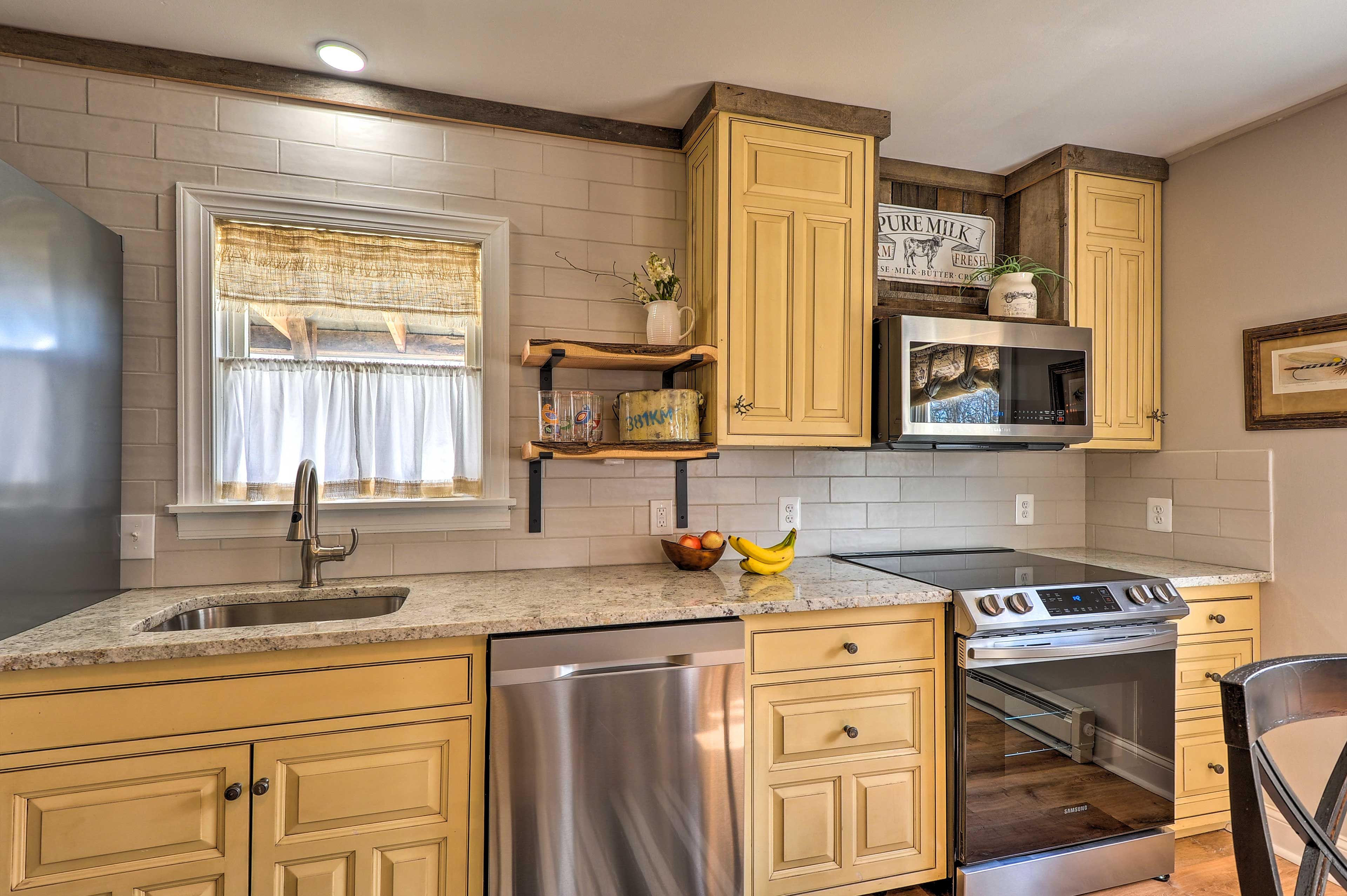 Kitchen | Fully Equipped | Stainless Steel Appliances