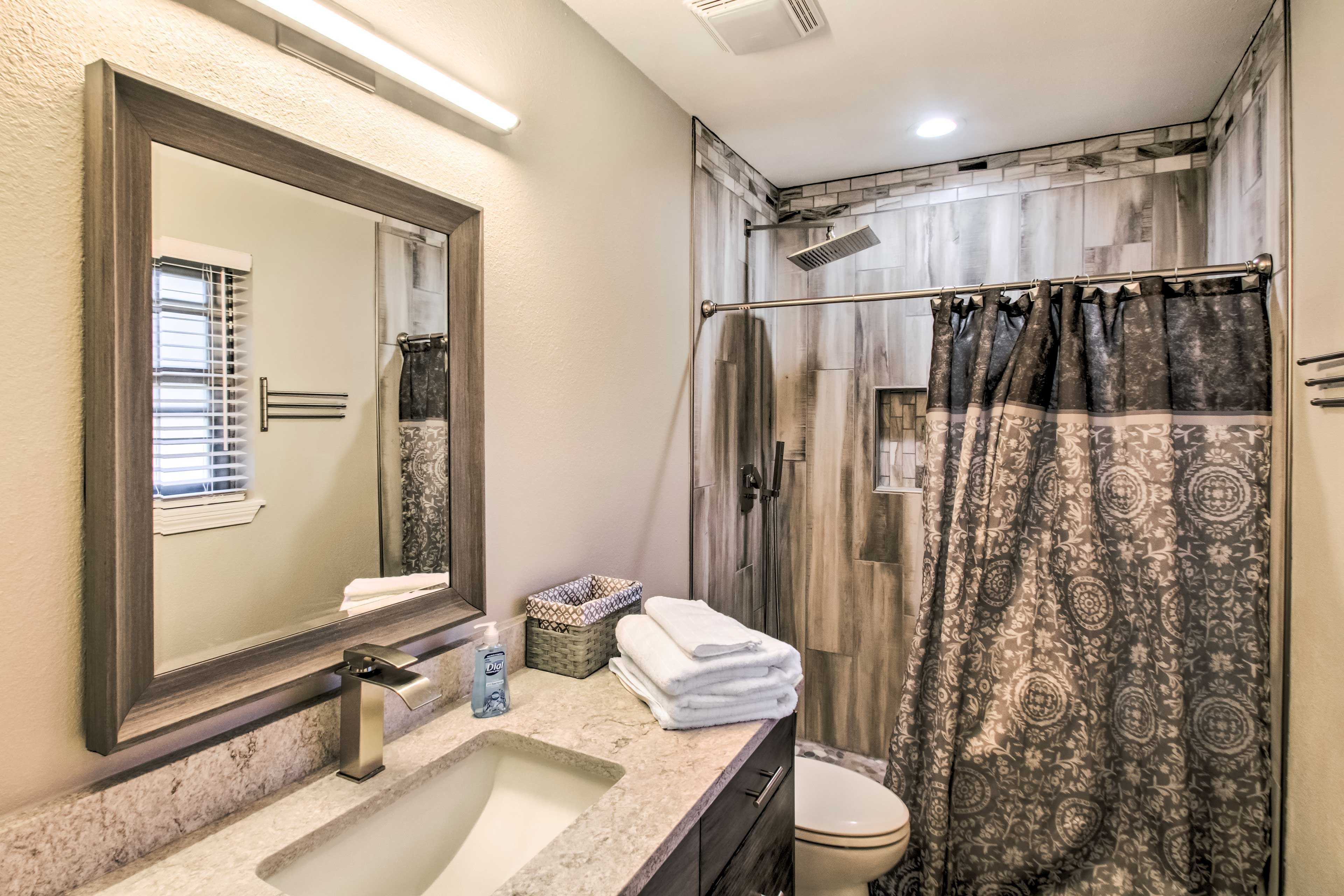 En-Suite Bathroom | Linens & Towels Provided