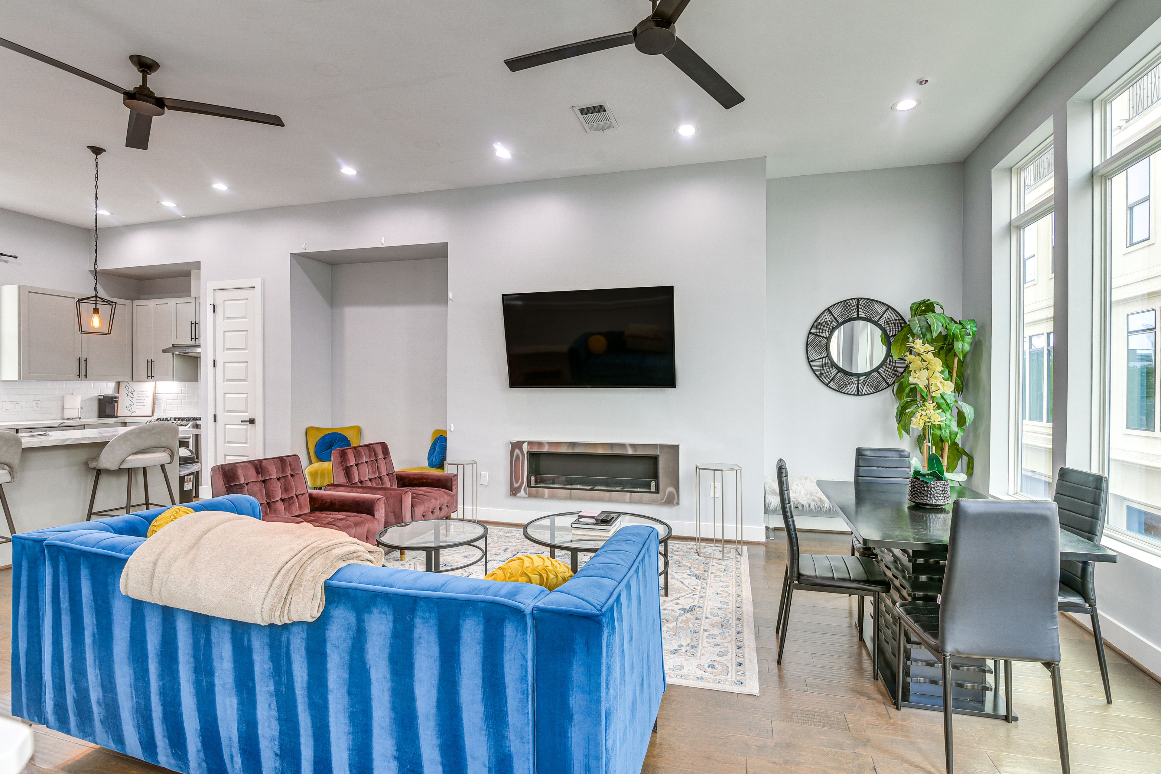 Living Room | 2nd Floor