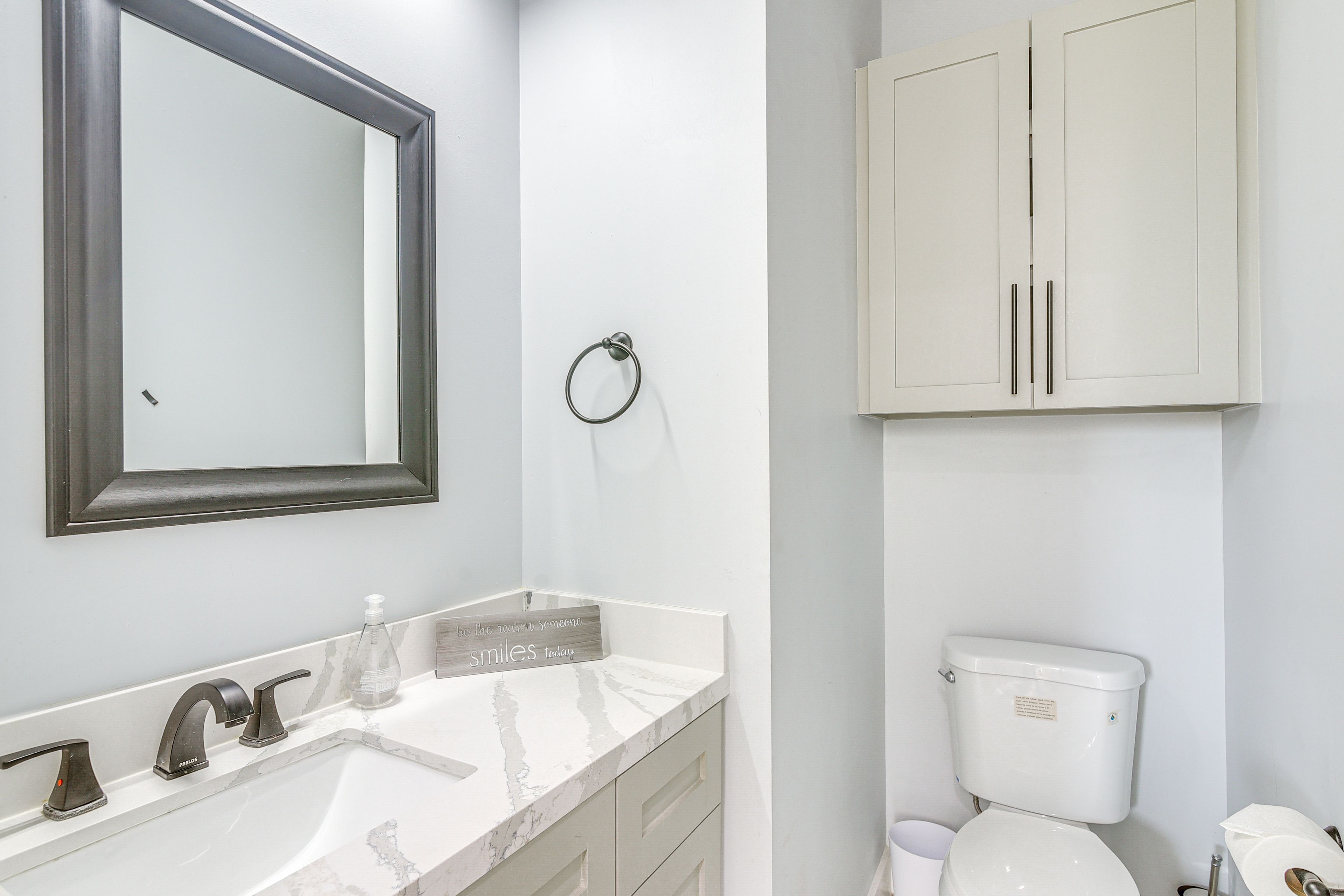 Half Bathroom | 2nd Floor