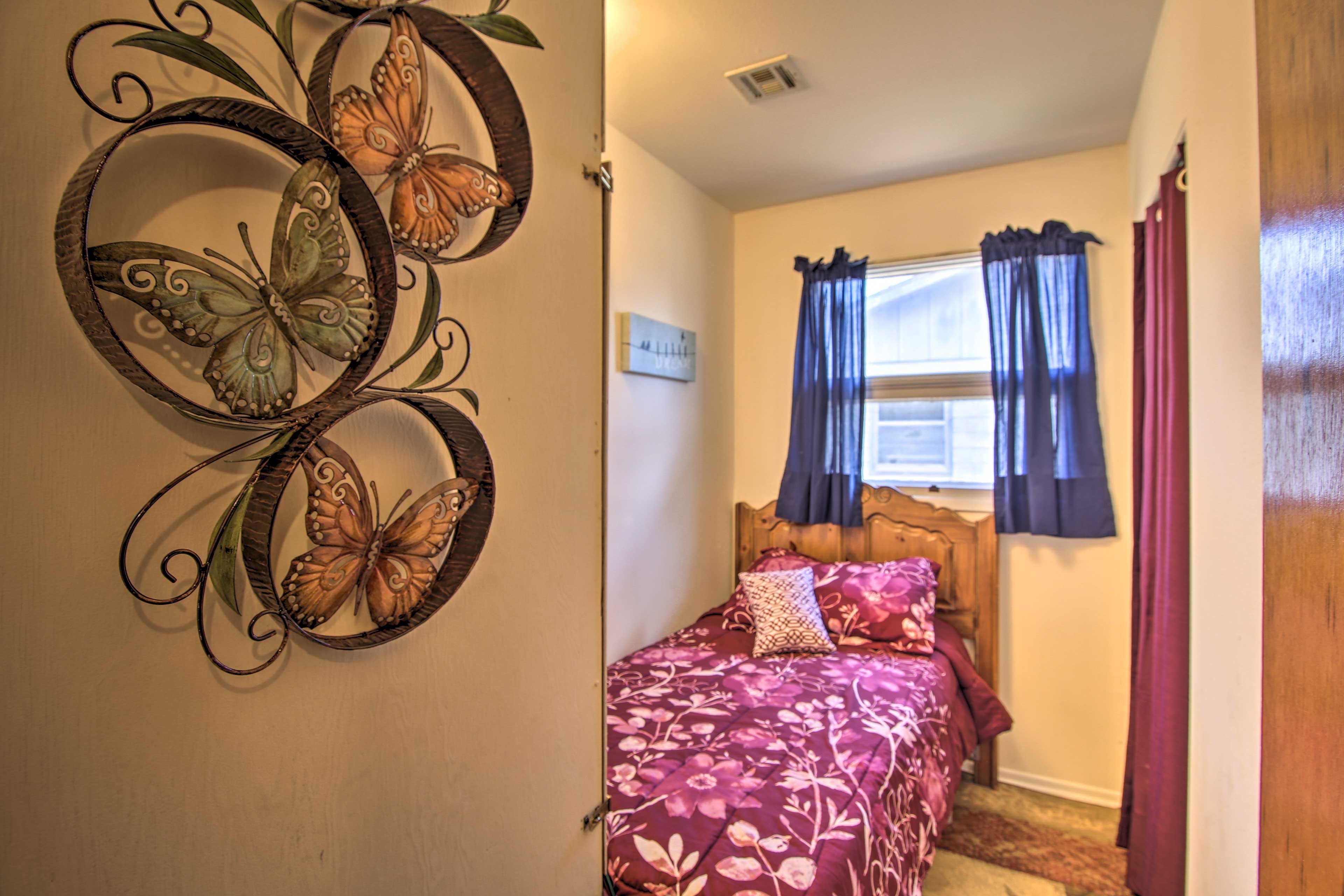 Bedroom 3 | Twin Bed
