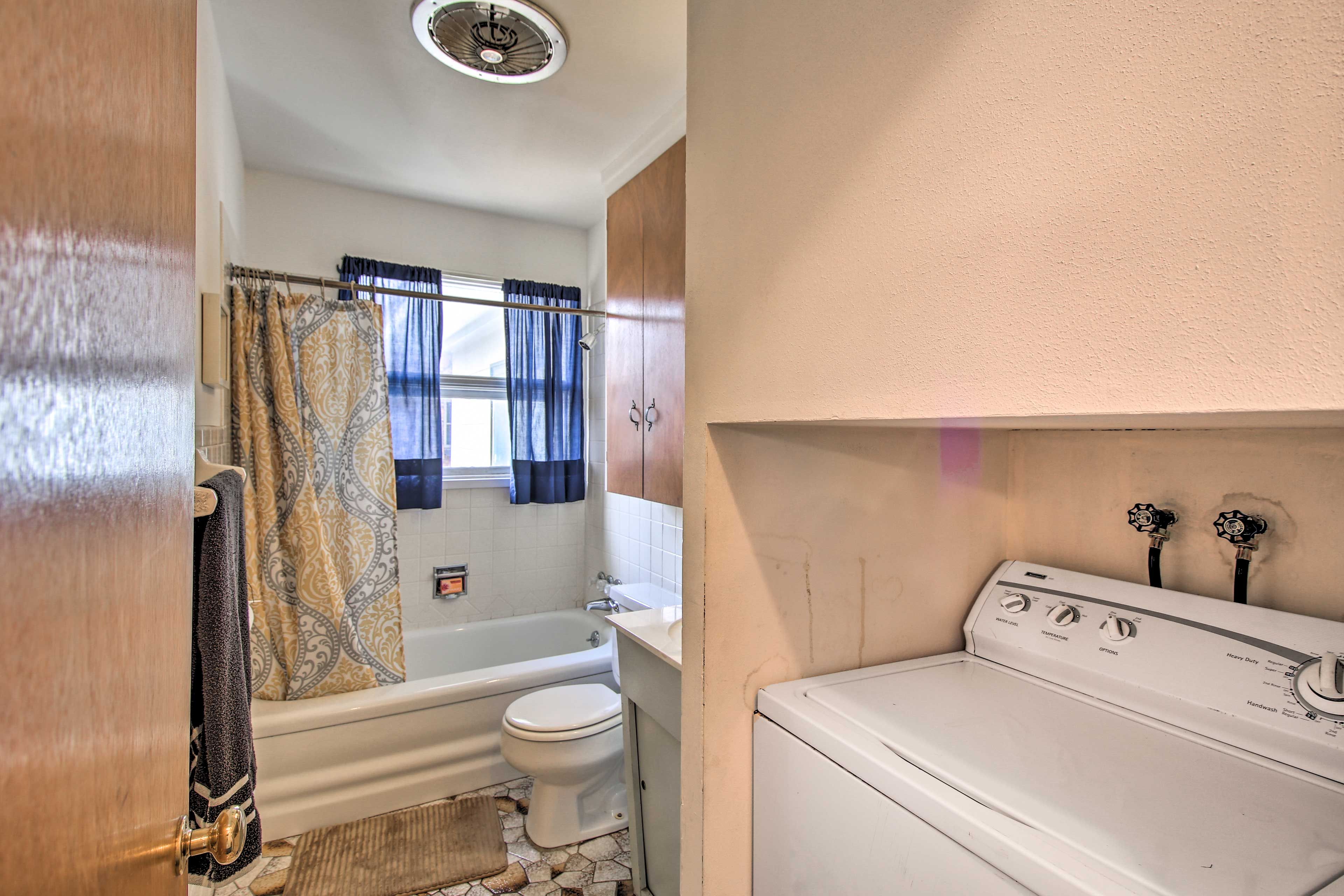 Full Bathroom | Washer & Dryer