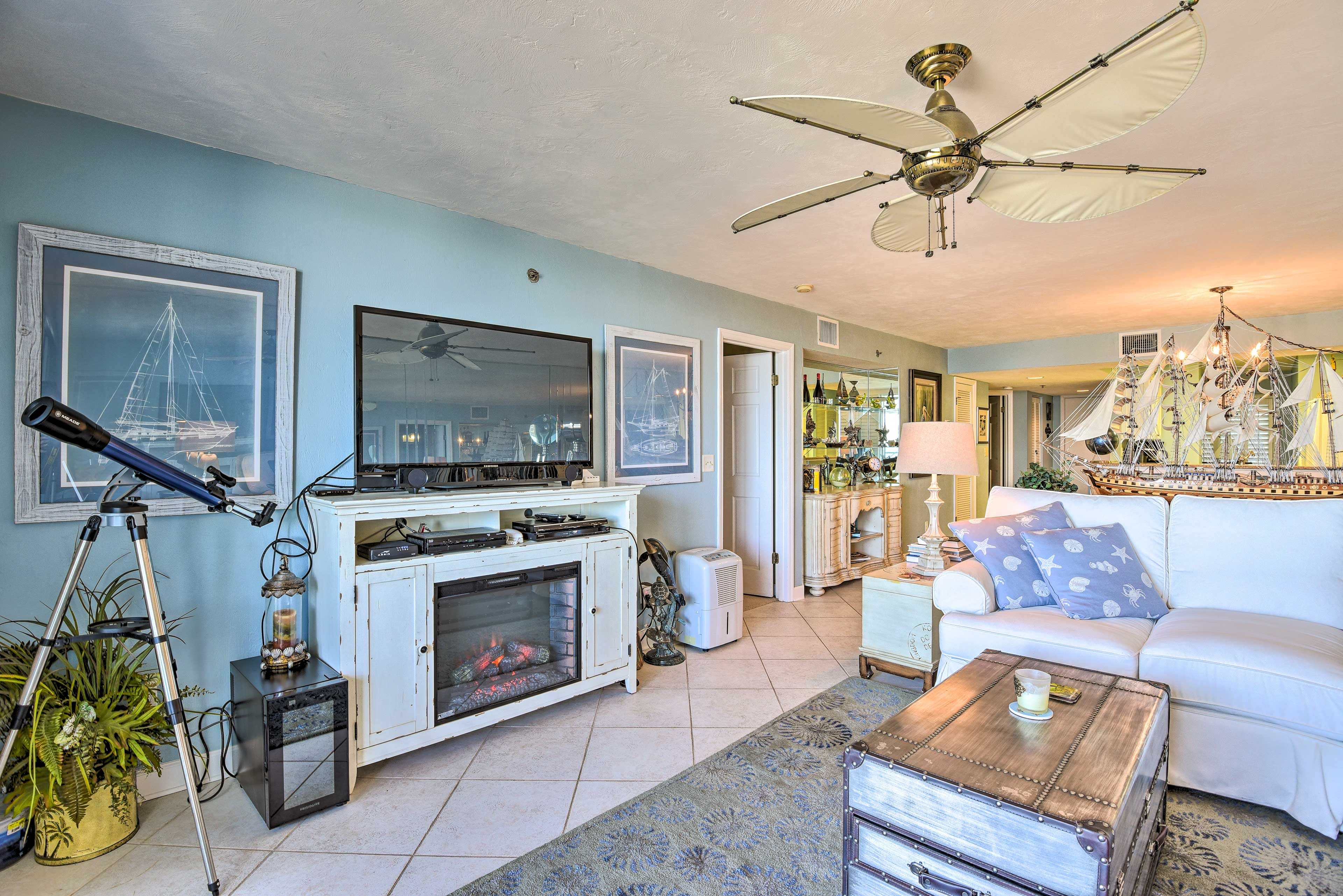 Living Room | Smart TV