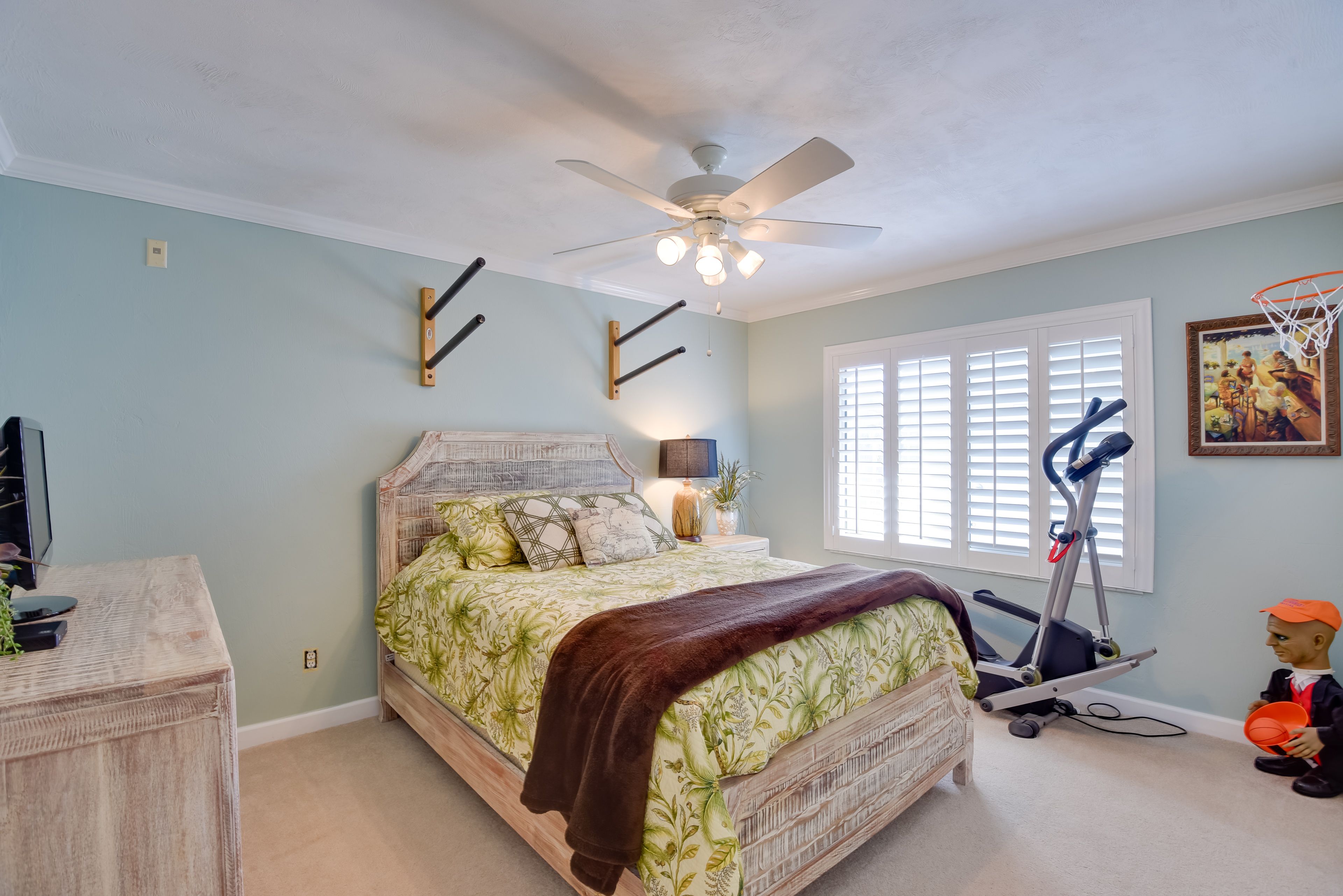 Bedroom 2 | Queen Bed | En-Suite Bathroom