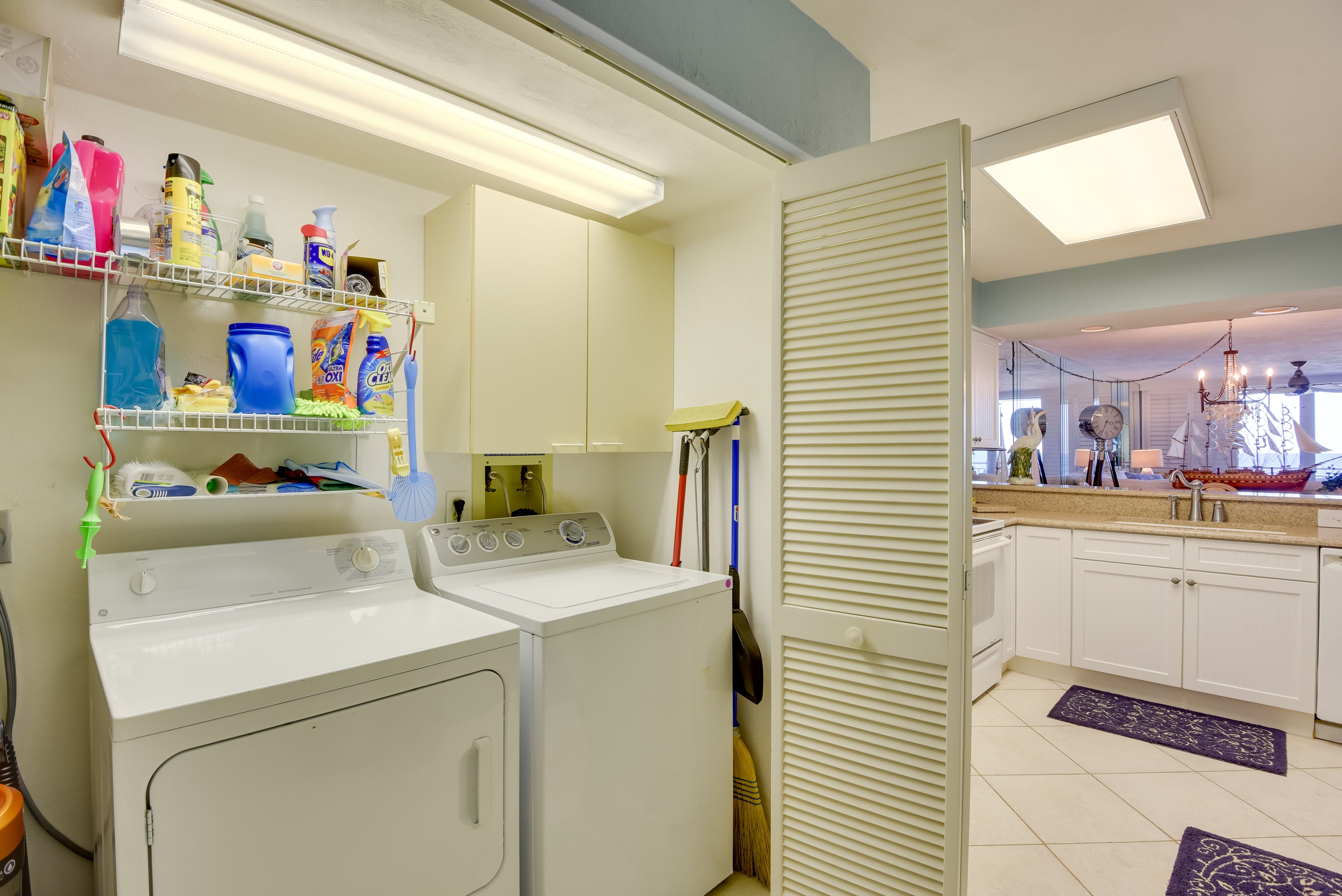 Laundry Area | Washer/Dryer