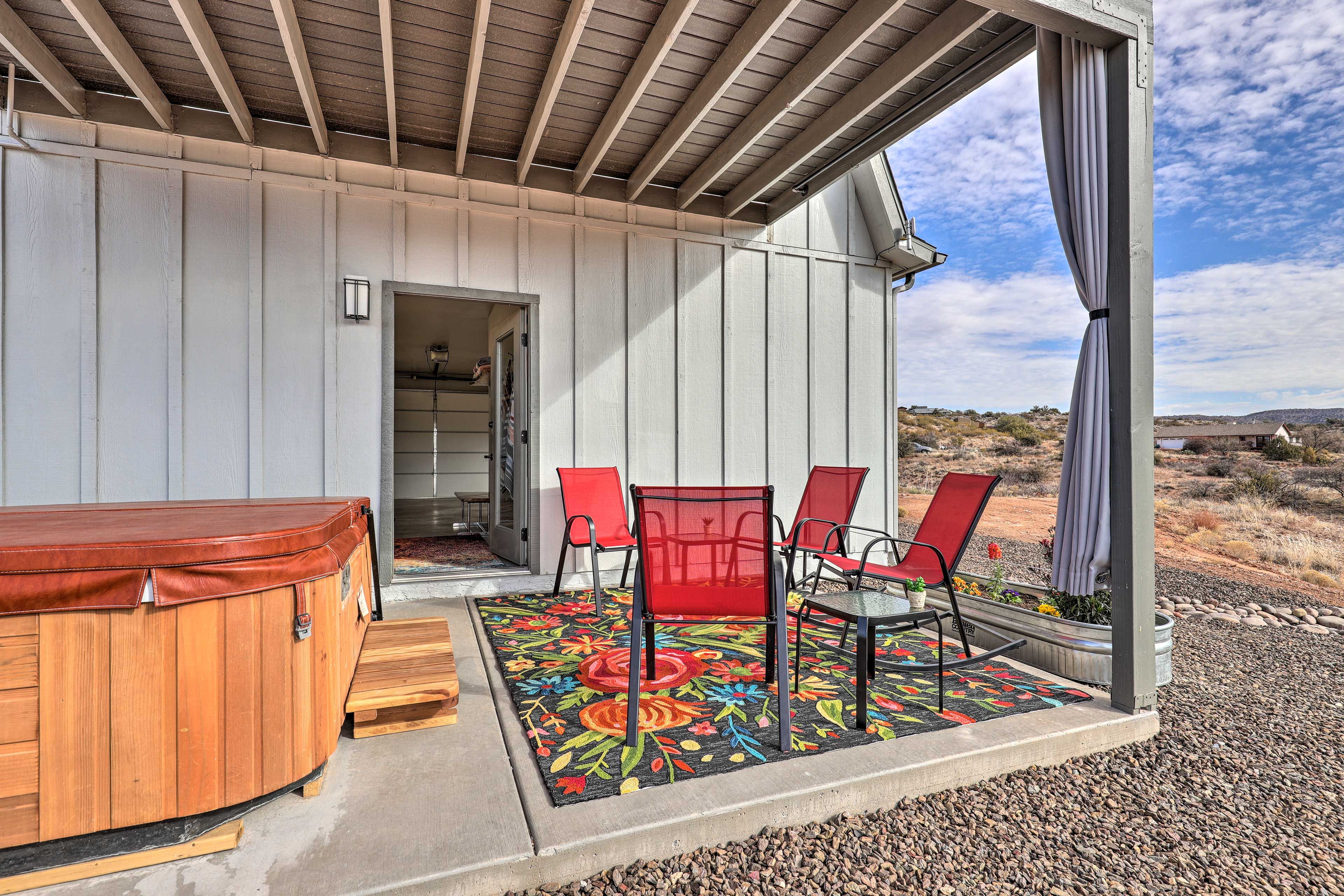 Patio | Fenced Yard