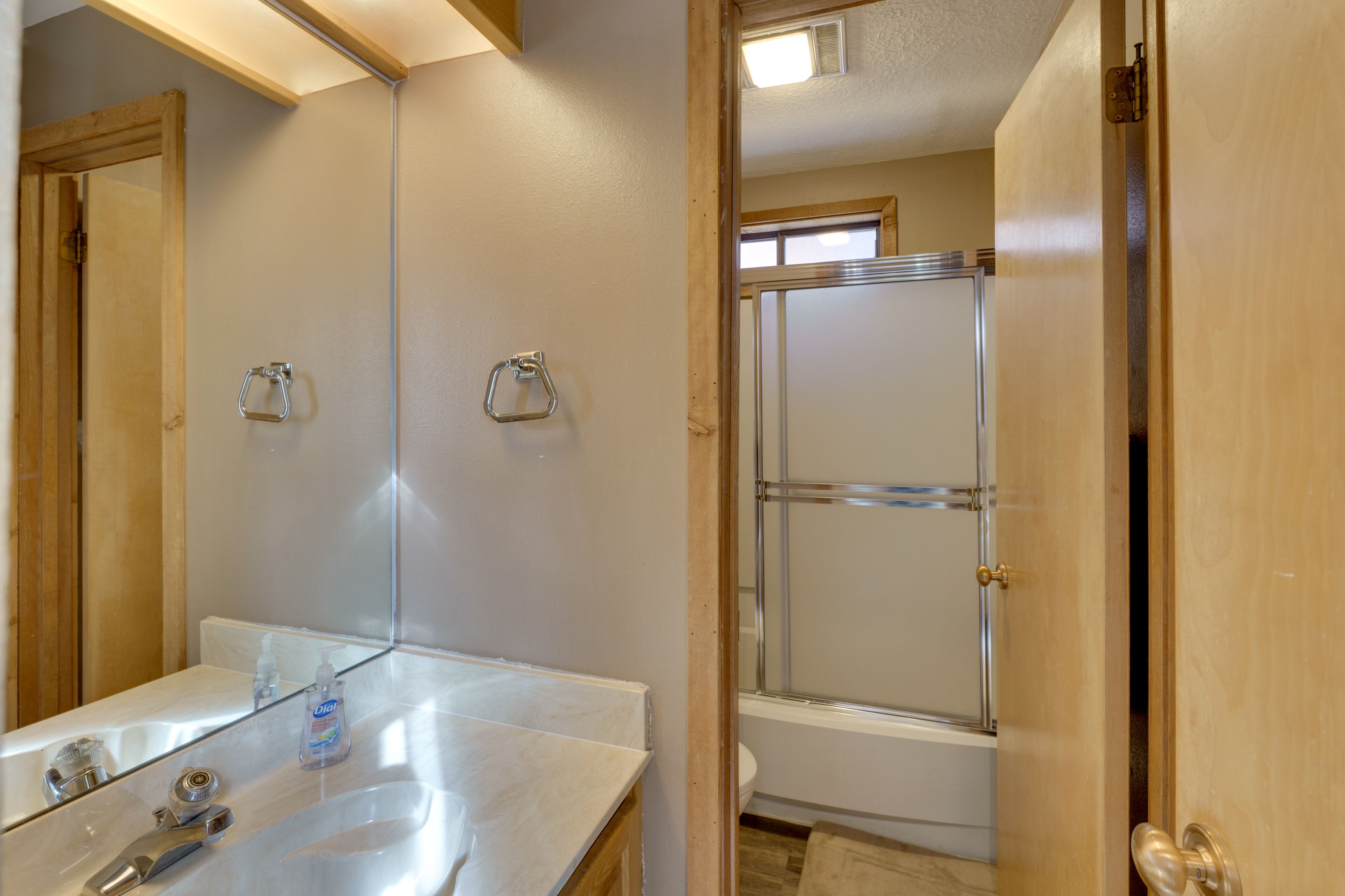 Full Bathroom
