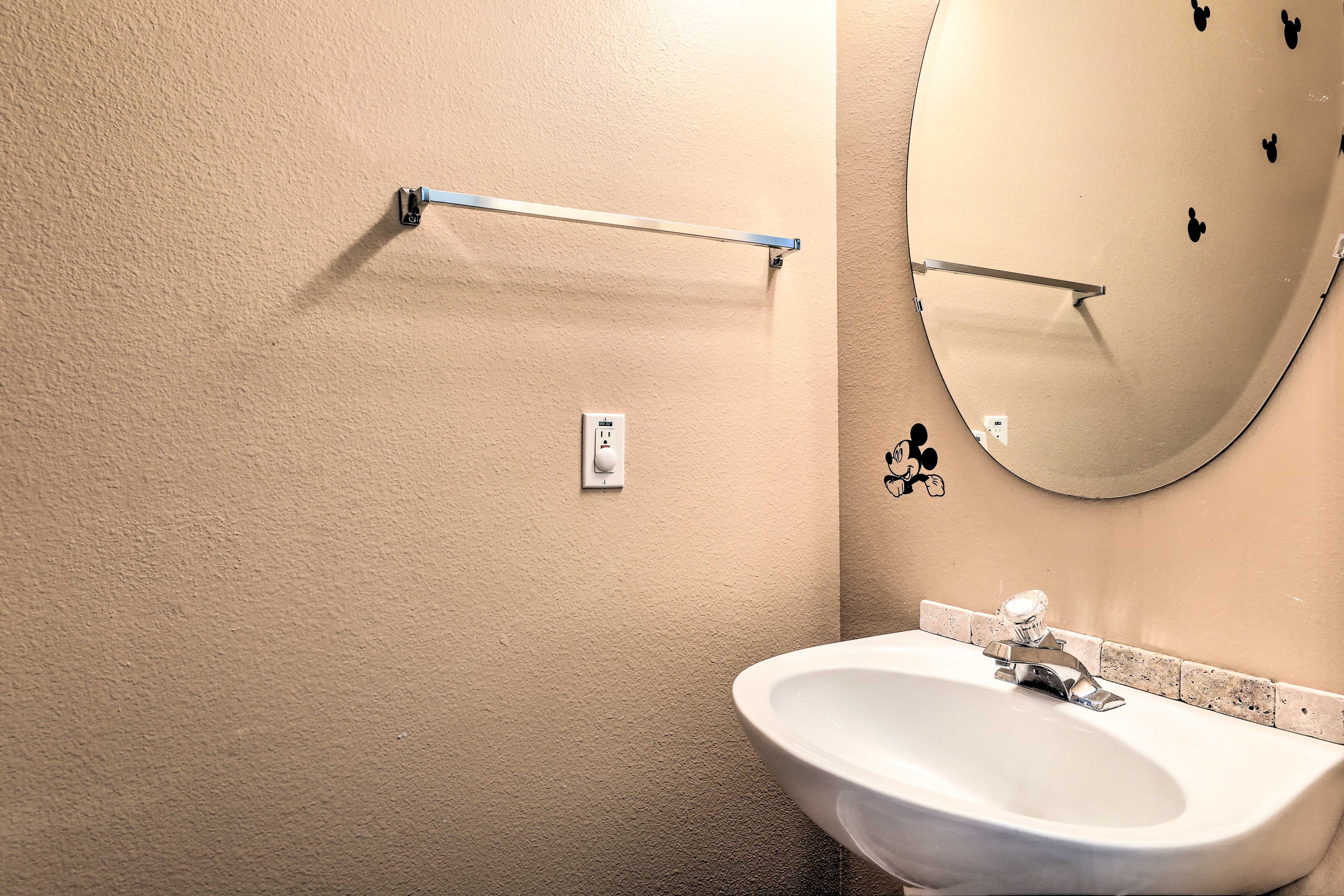 Half Bathroom | Main Floor