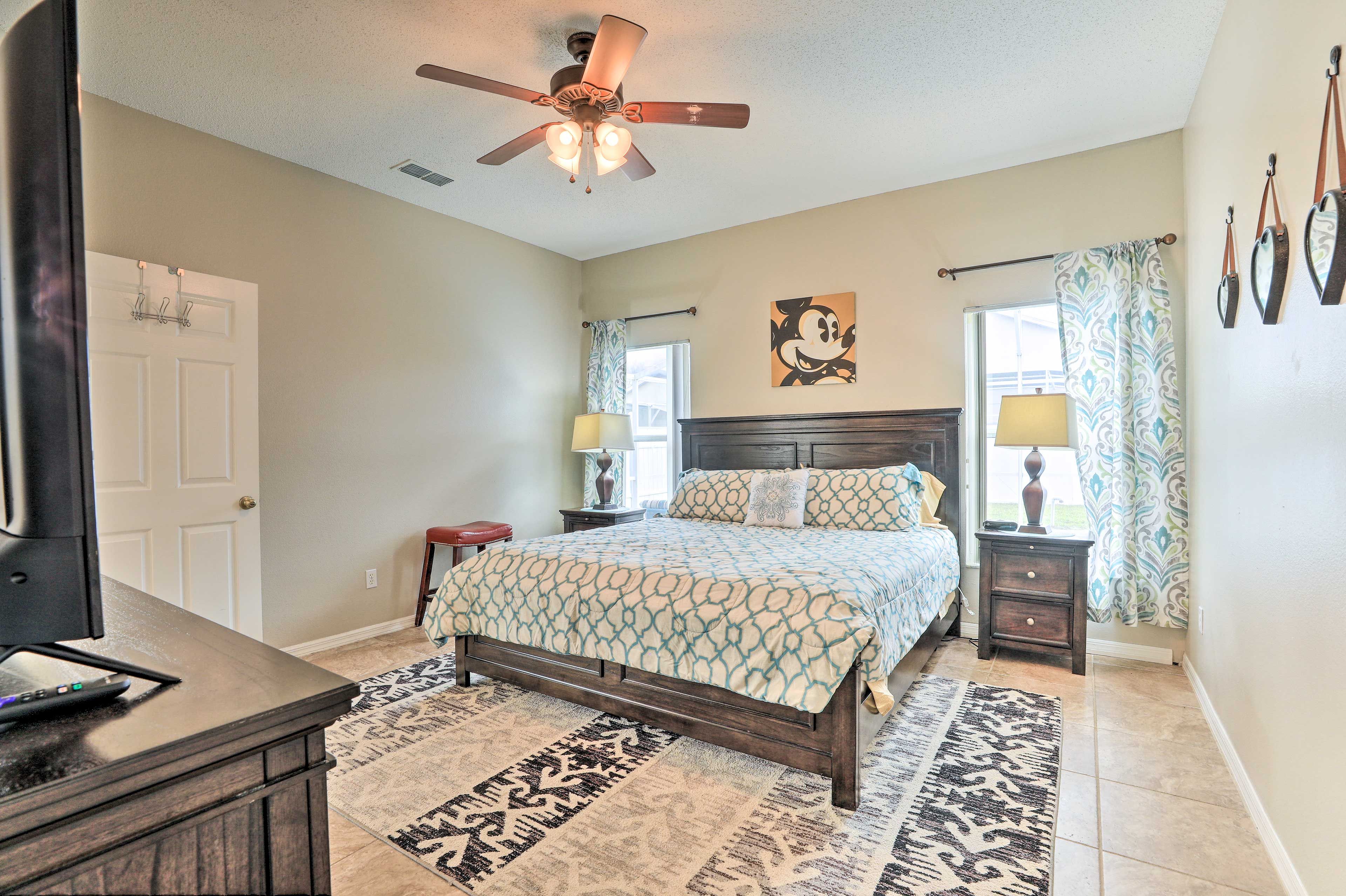Bedroom 2 | King Bed | Linens Provided