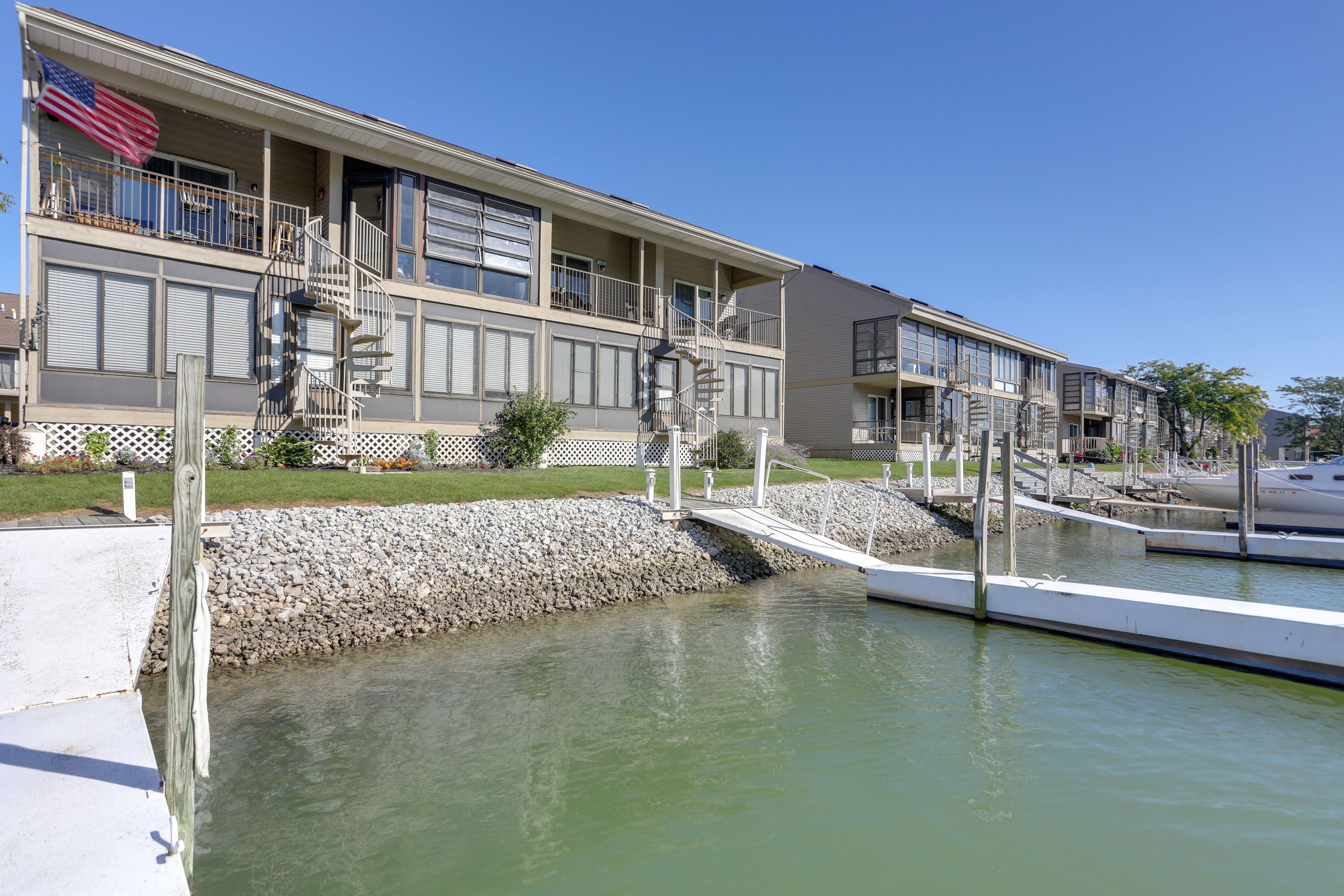 Docks | Lake Erie Access