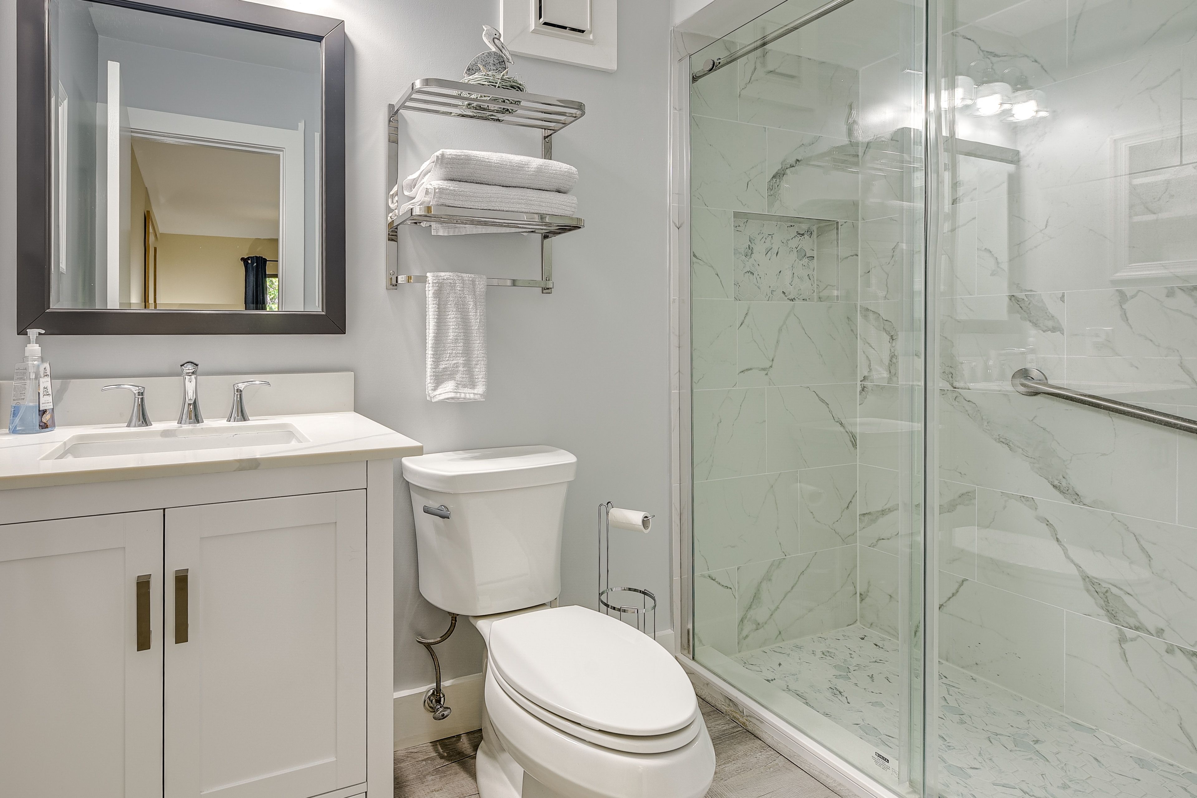 En-Suite Bathroom | Linens & Towels Provided