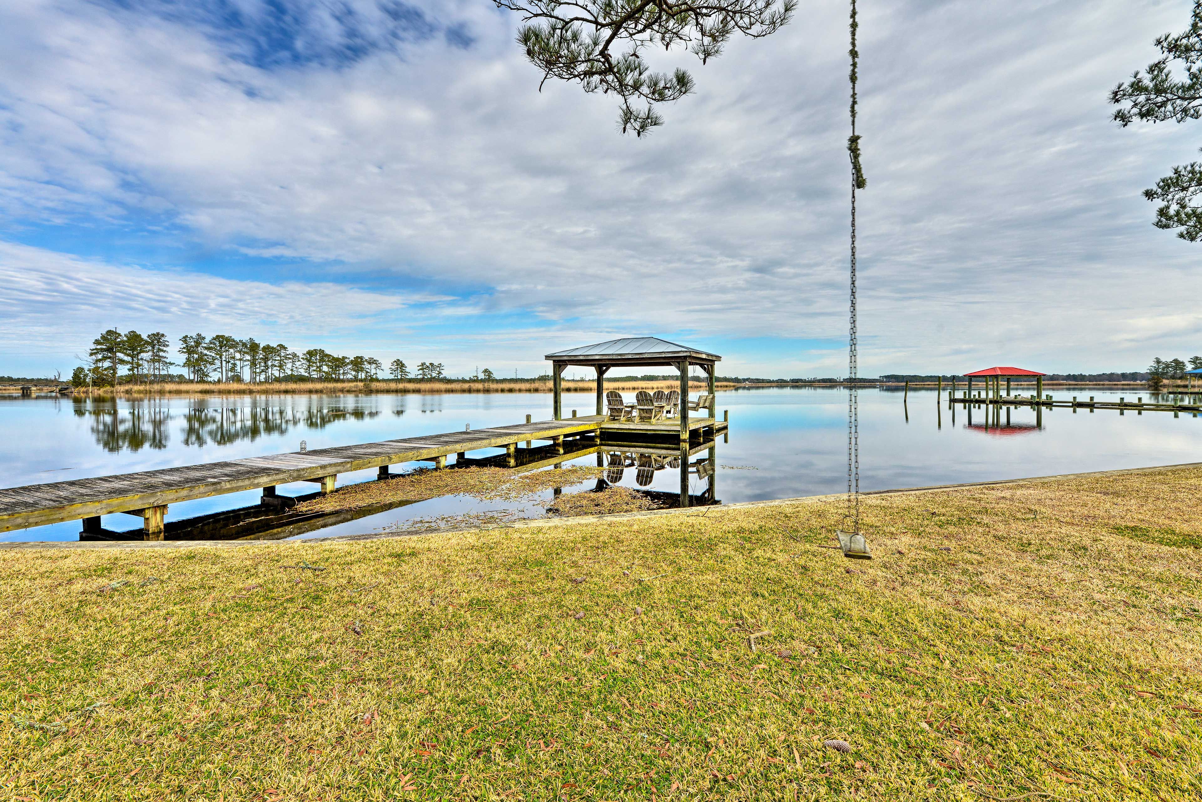 Belhaven Vacation Rental Property | 5BR | 4.5BA | 2,650 Sq Ft | 1 Story