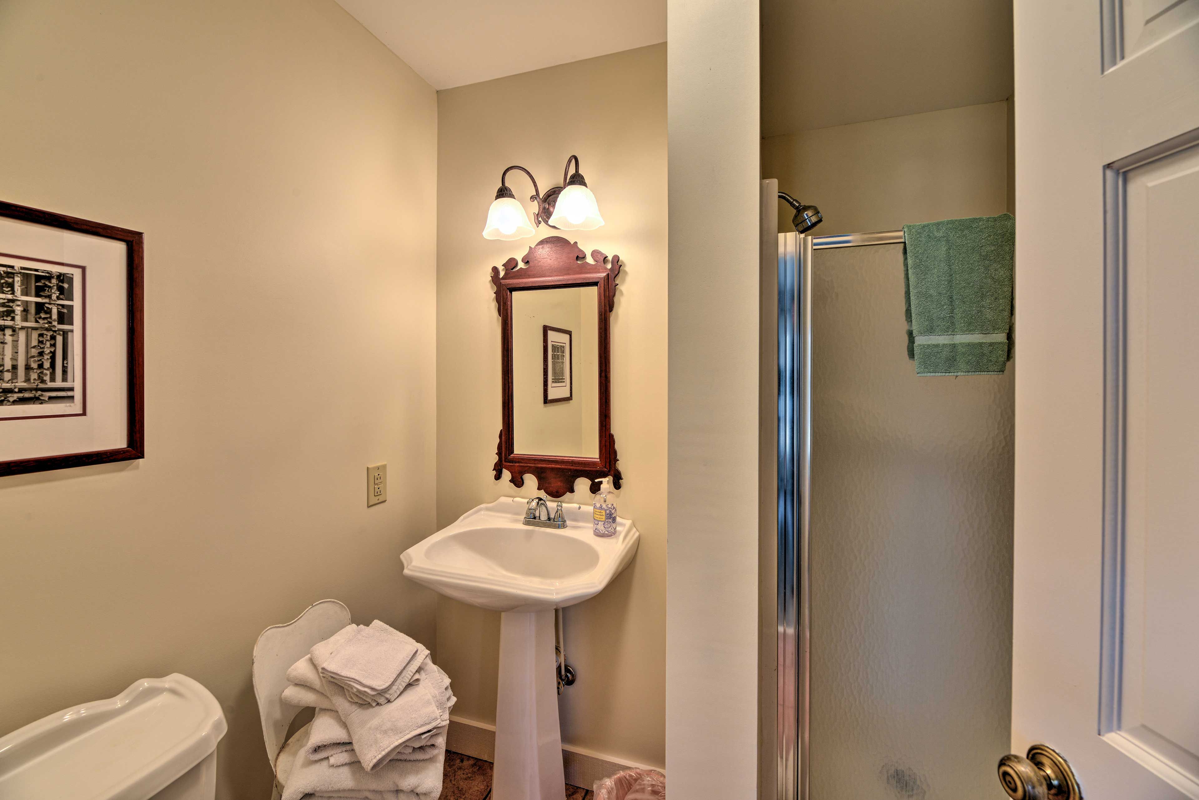 Bathroom | Towels Provided