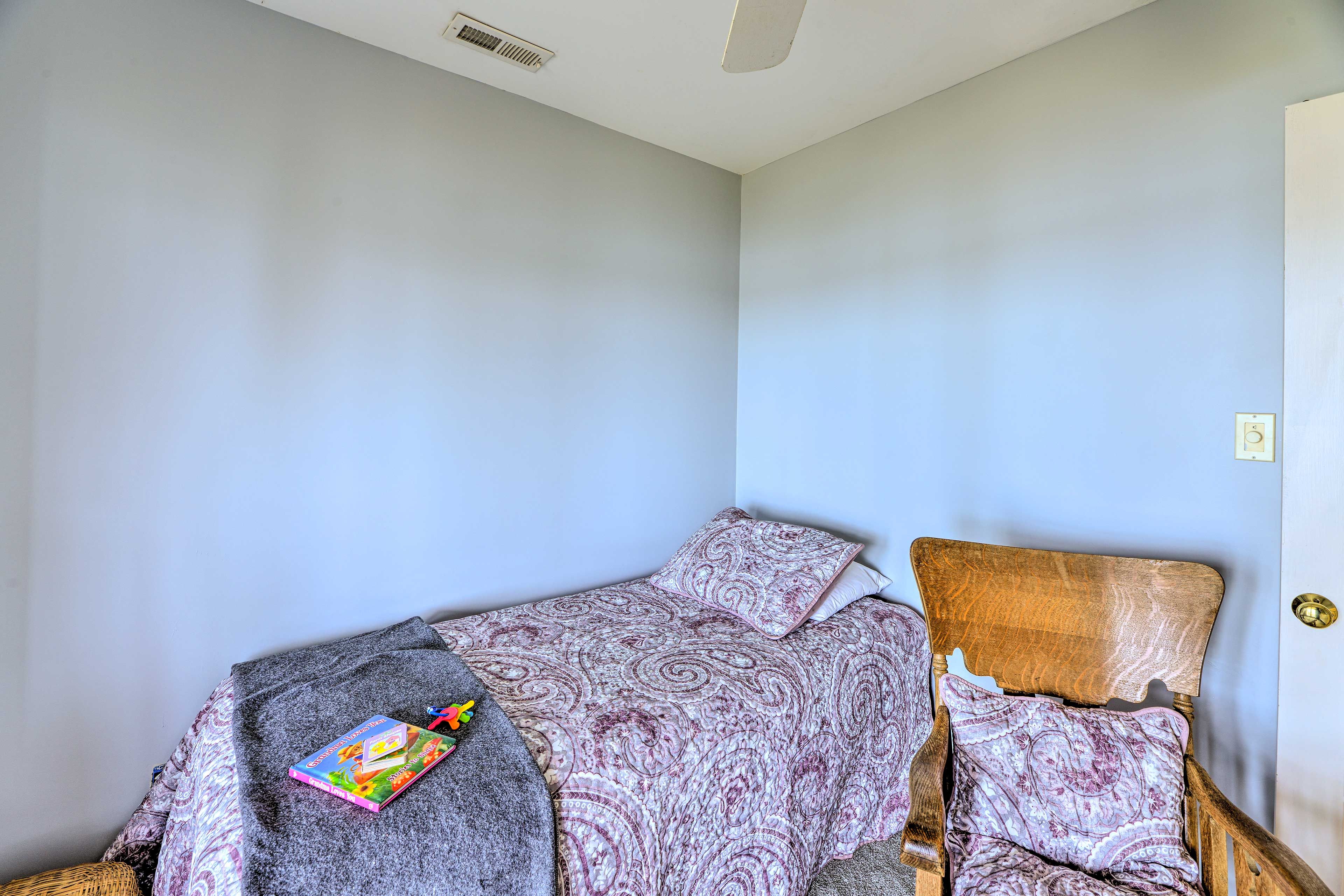 Nursery | Crib | Twin Bed