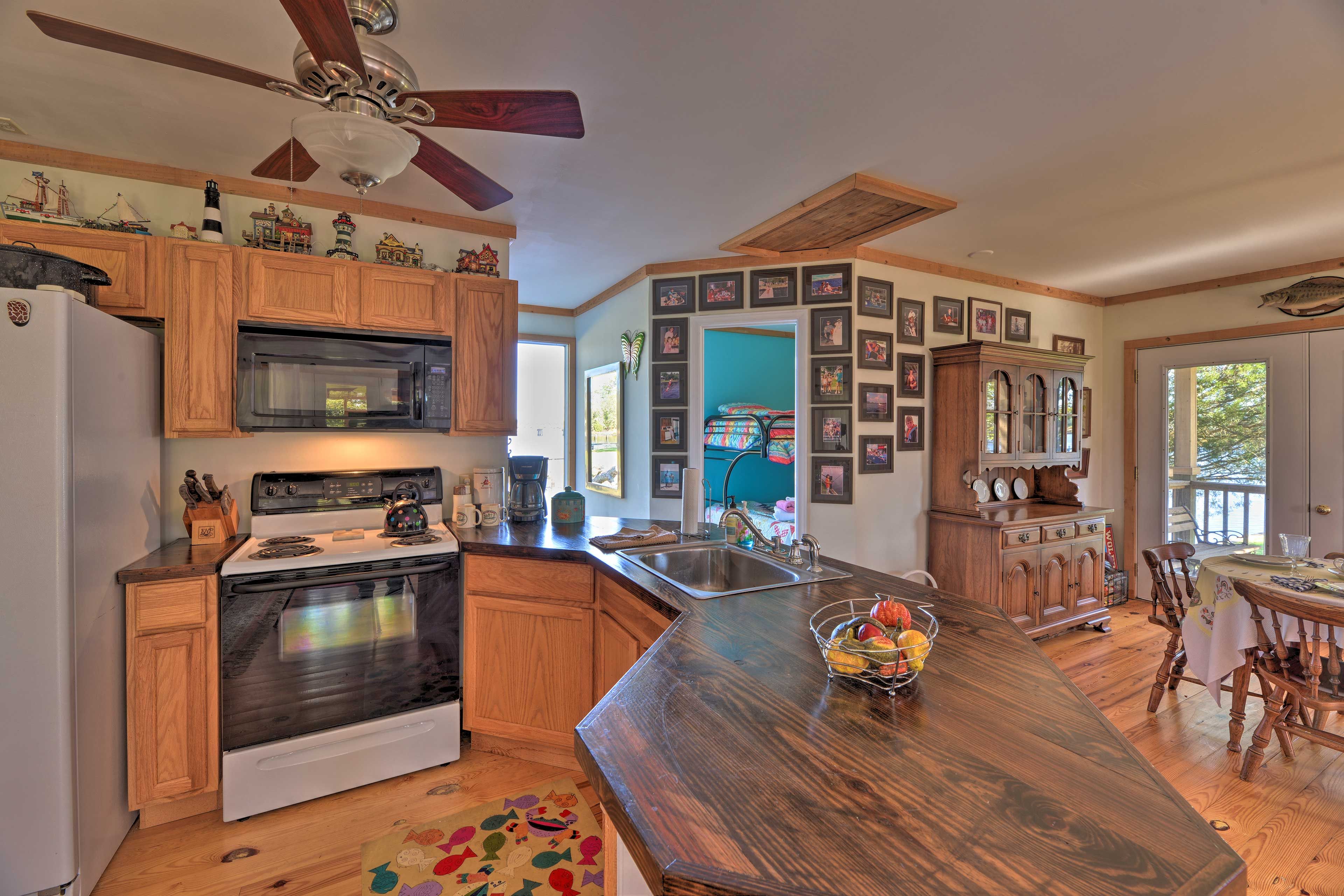 Well-Equipped Kitchen