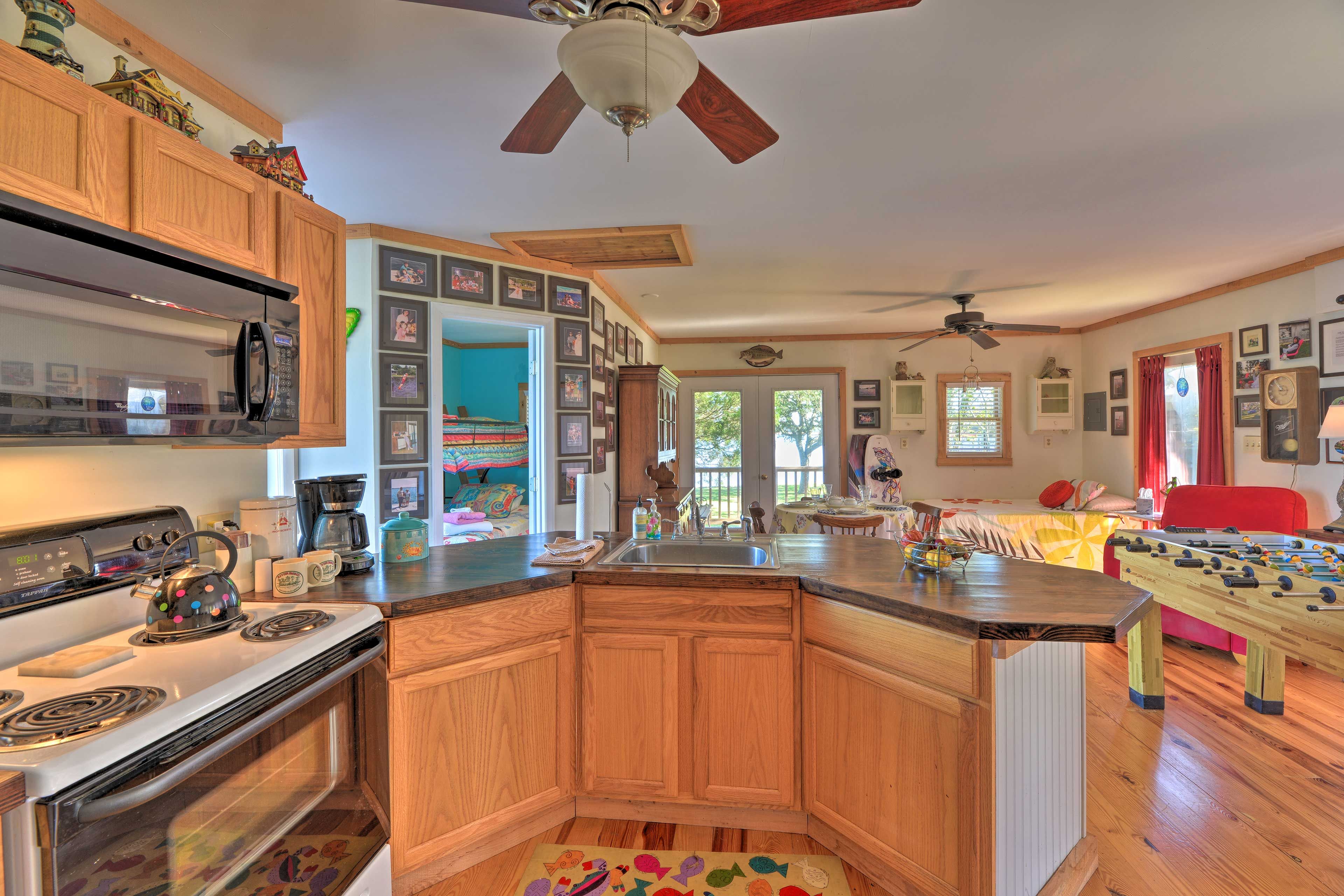 Well-Equipped Kitchen | Cooking Basics | Dishware & Flatware