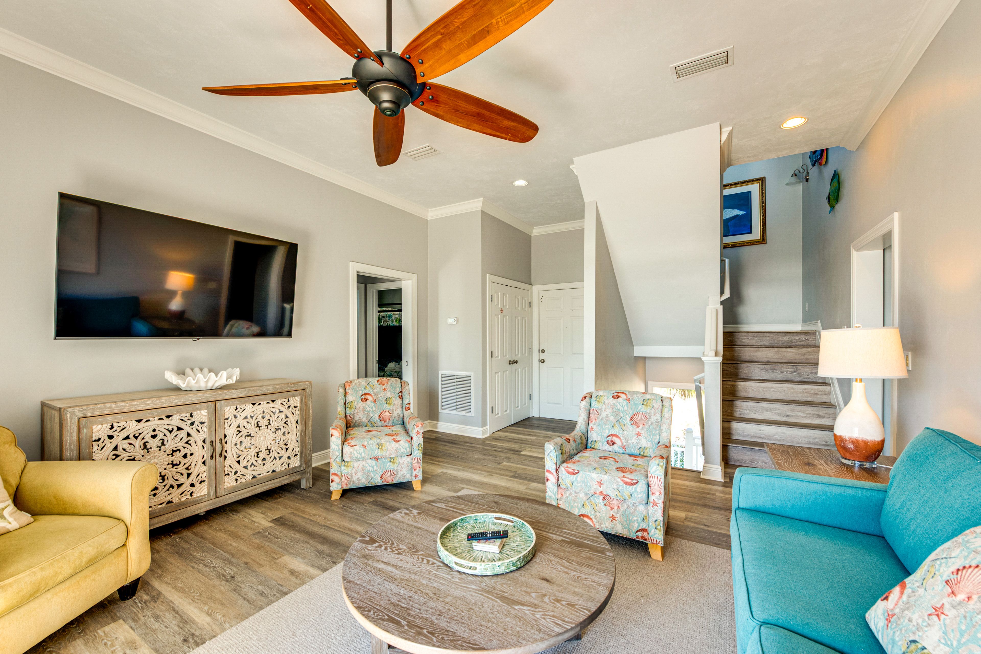 Living Room 2 | Deck Access | Sleeper Sofa