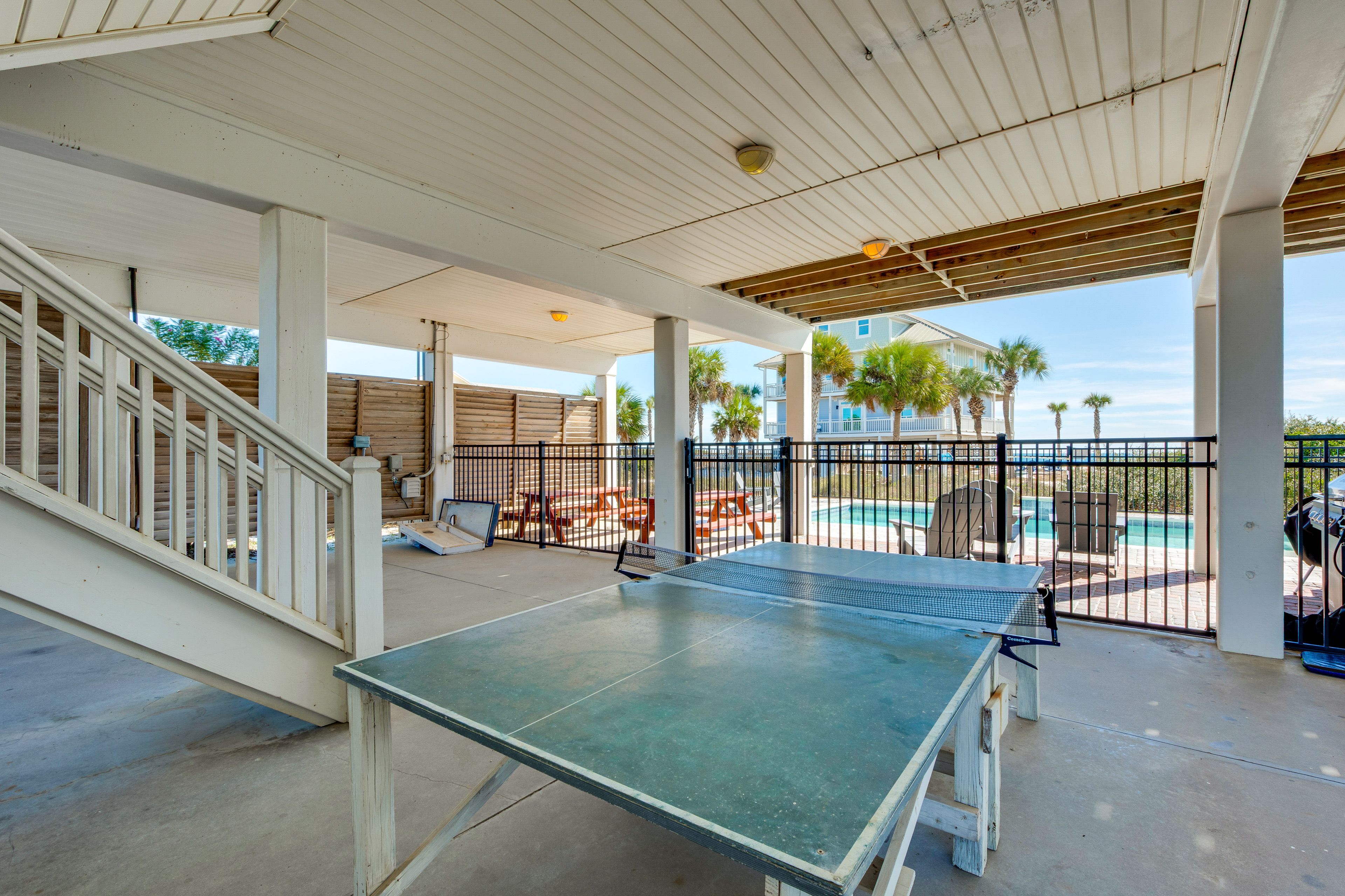 Covered Patio | Ping Pong Table