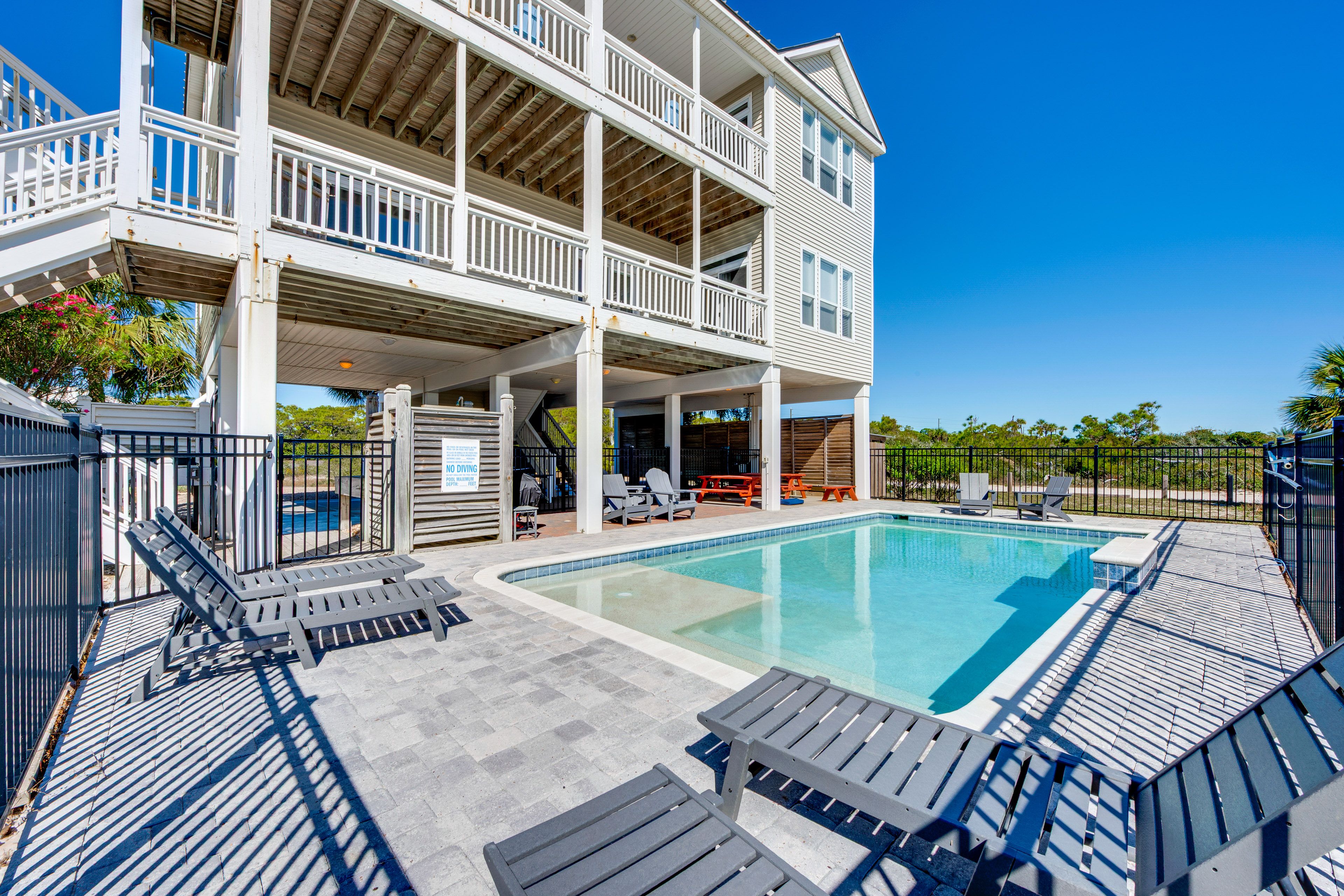 Private Pool | Loungers | Outdoor Dining