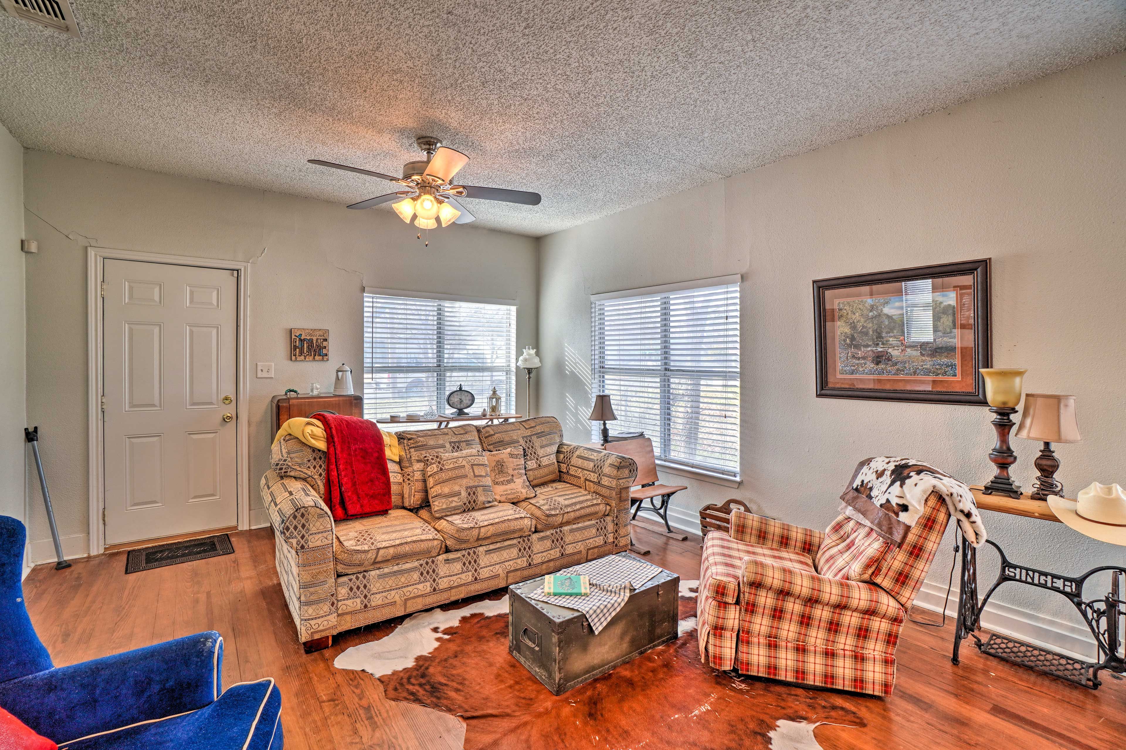 Living Room | Queen Air Mattress Available
