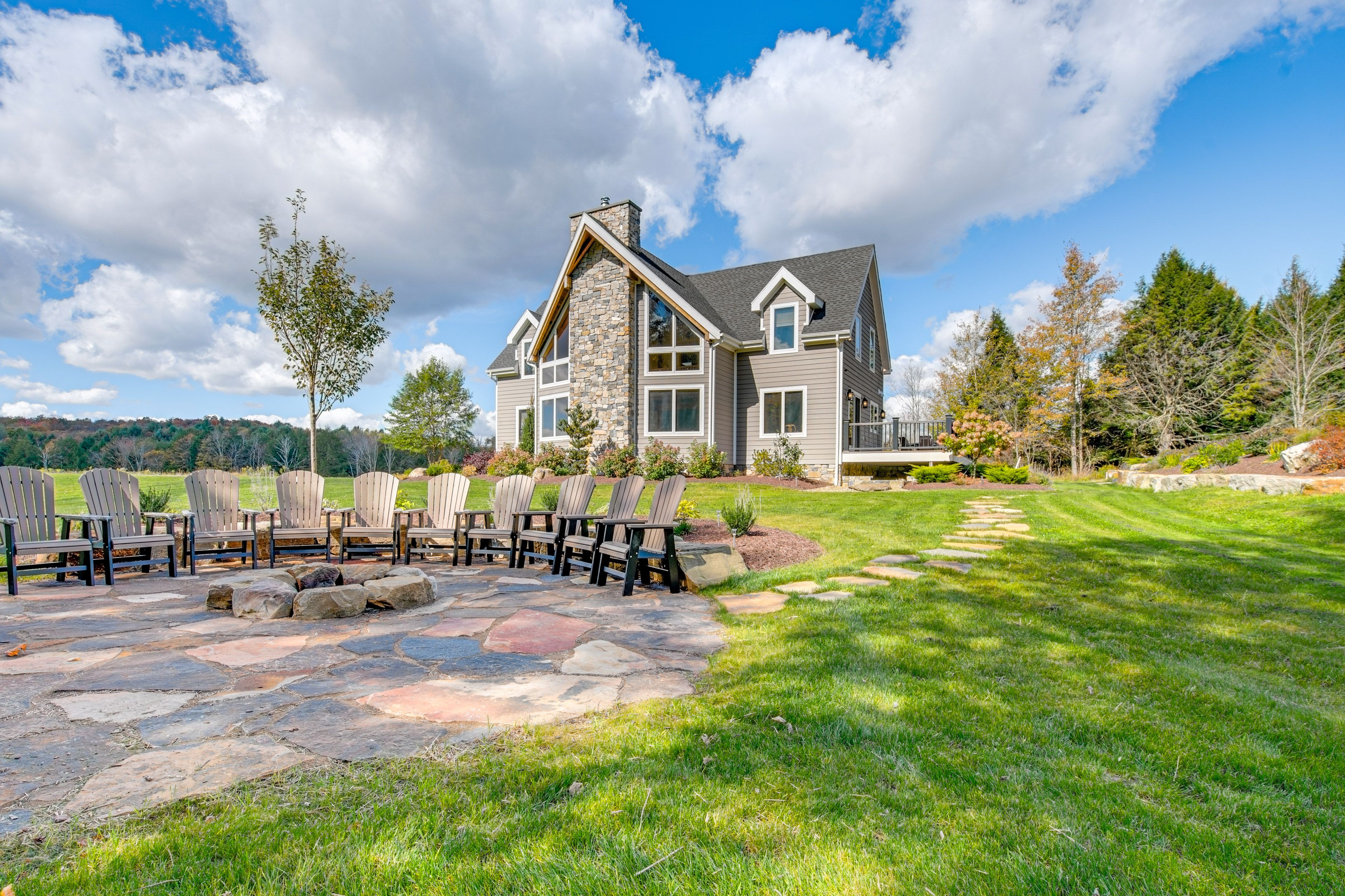 Forksville Vacation Rental | 4BR | 2.5BA | 3 Steps Required | 2,300 Sq Ft