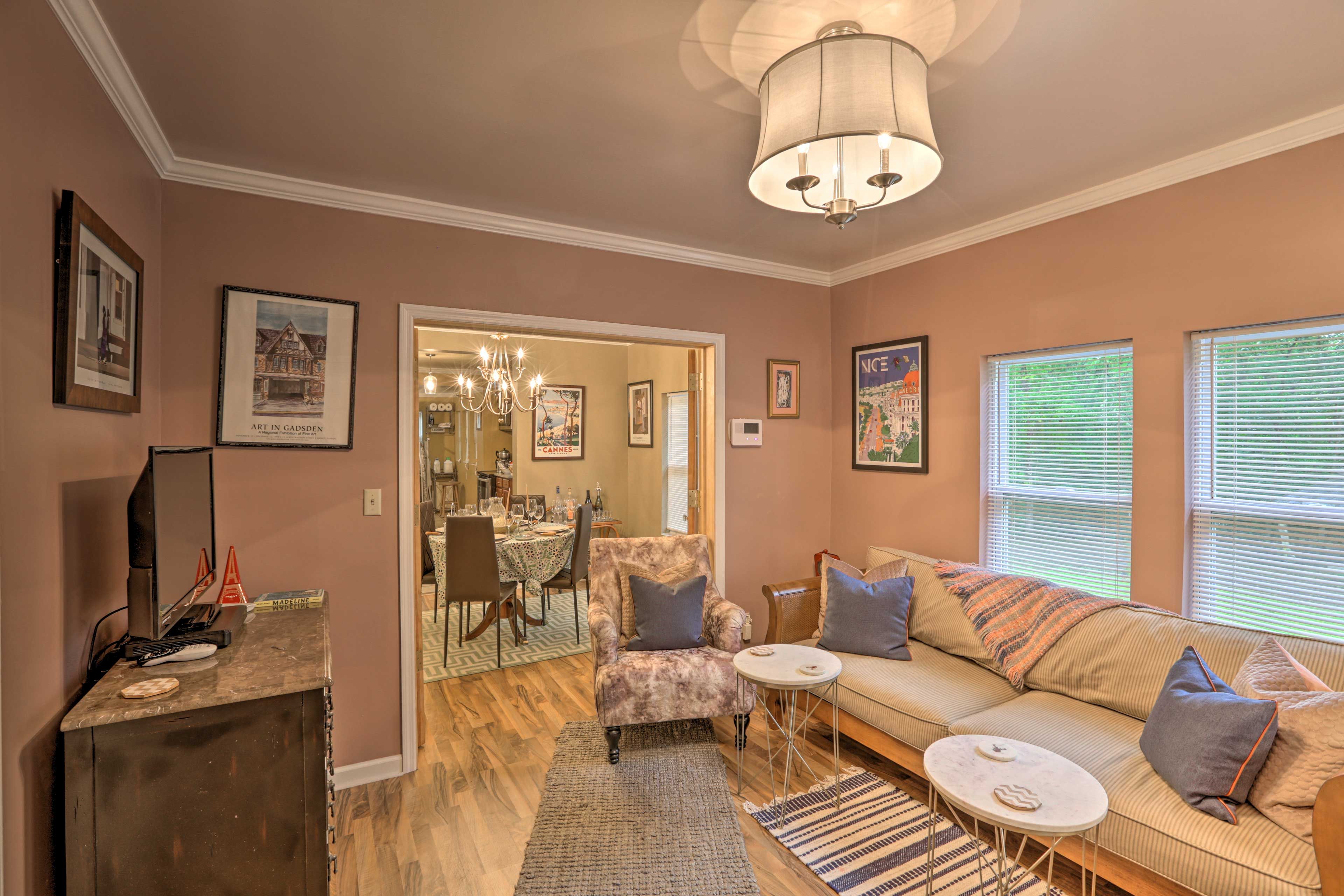Living Room | Single-Story Unit