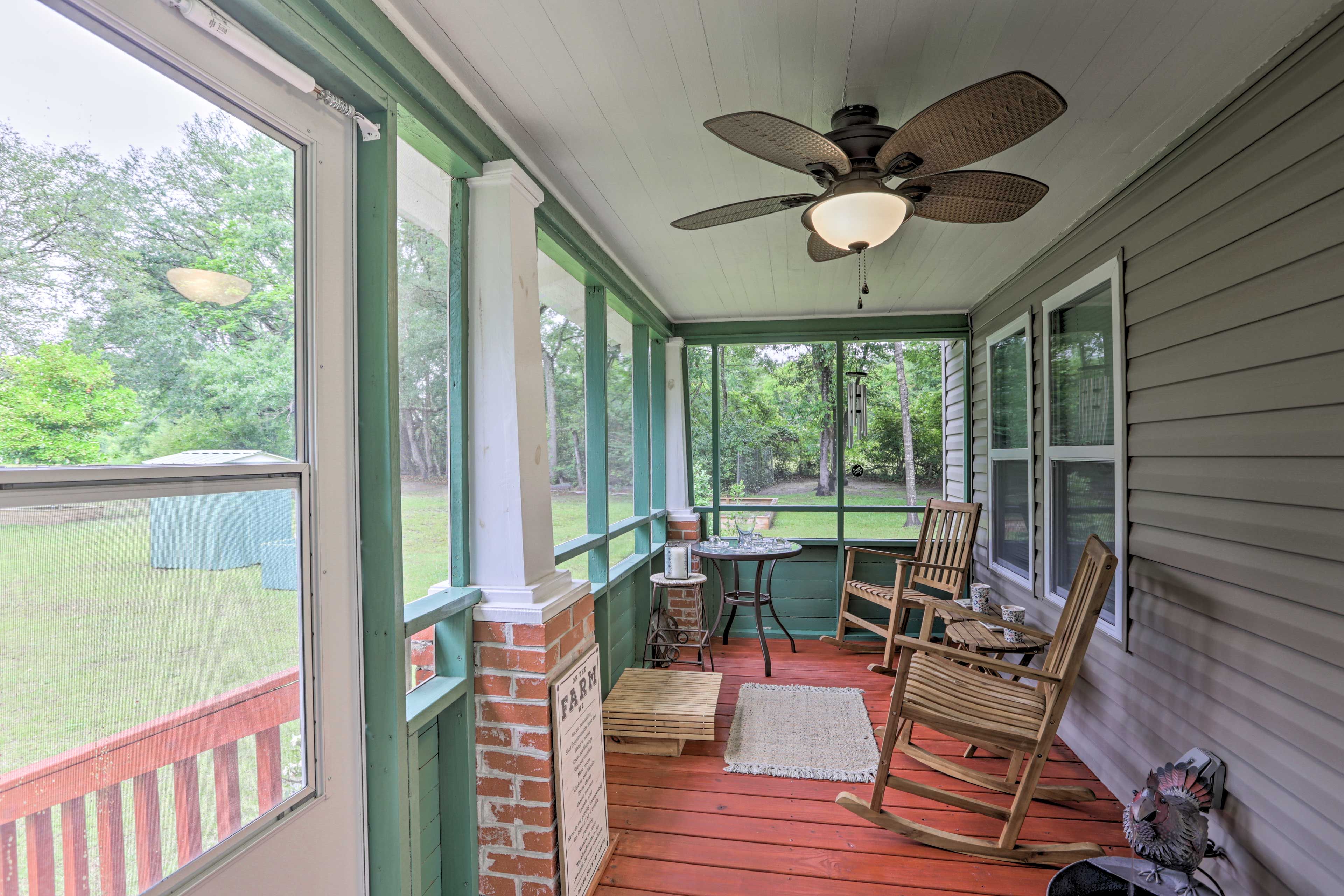 Screened-In Porch