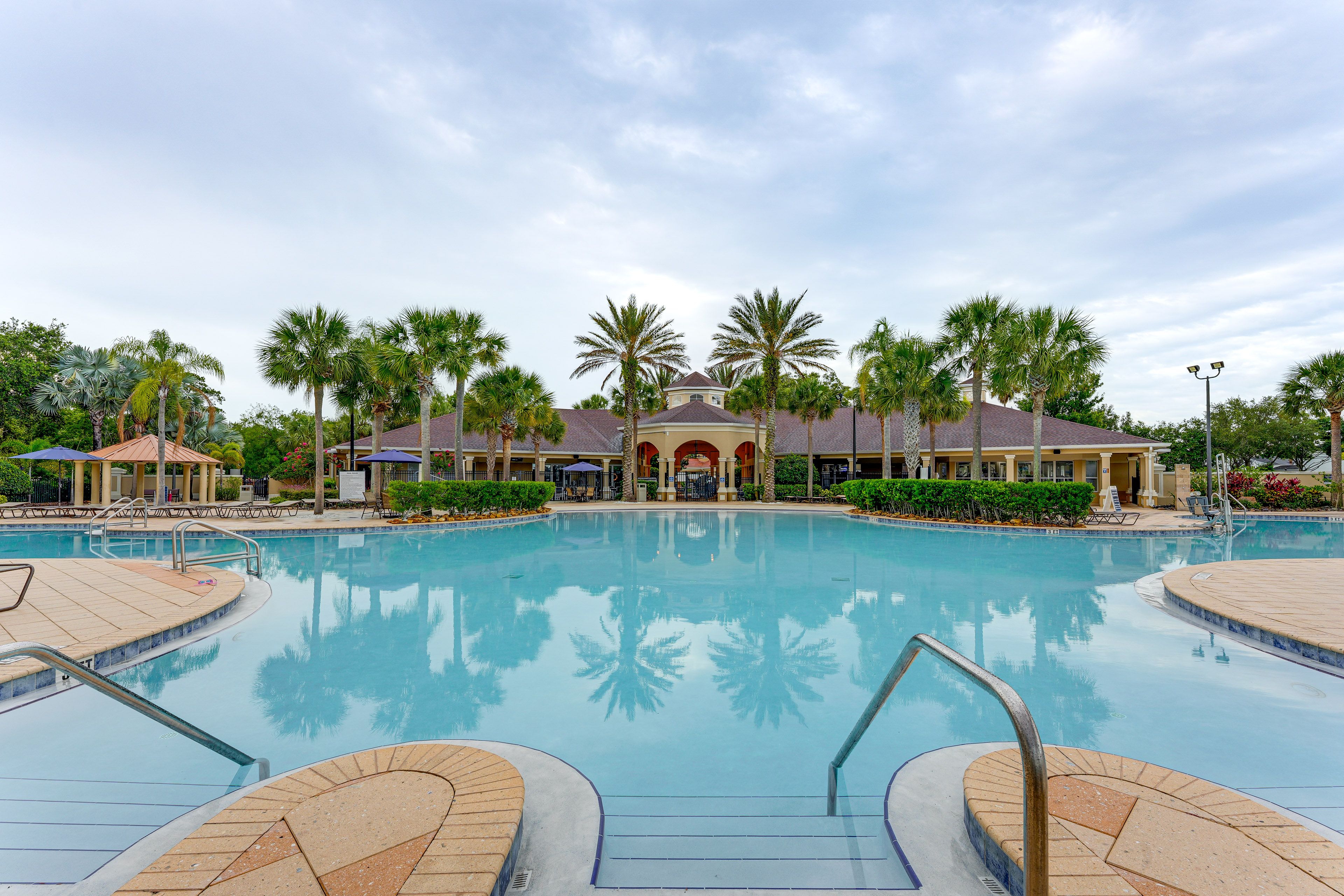 Windsor Hills Resort Amenities | Pool & Hot Tub | Playground