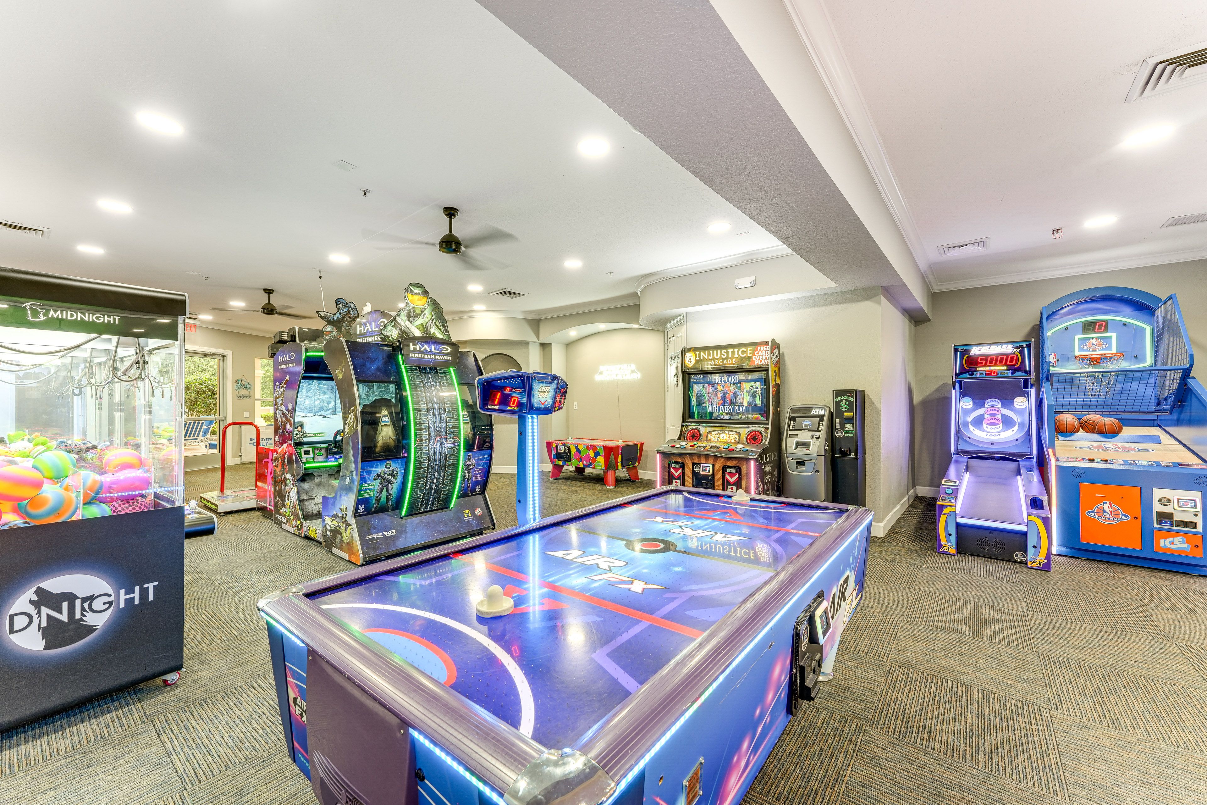 Community Amenities | Game Room | Arcade | Fitness Center