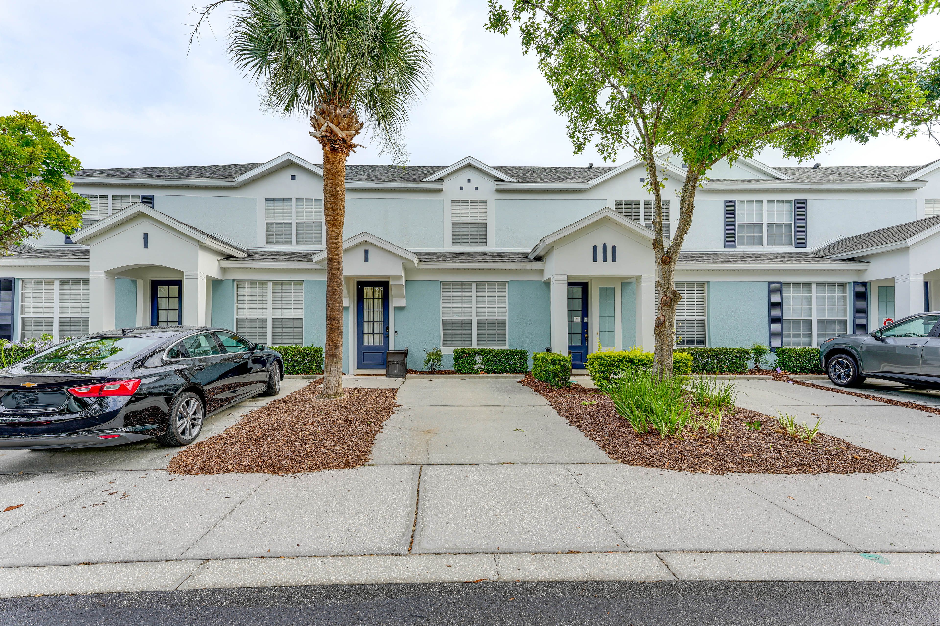Exterior | Driveway Parking (1 Vehicle) | Parking Pad (2 Vehicles)