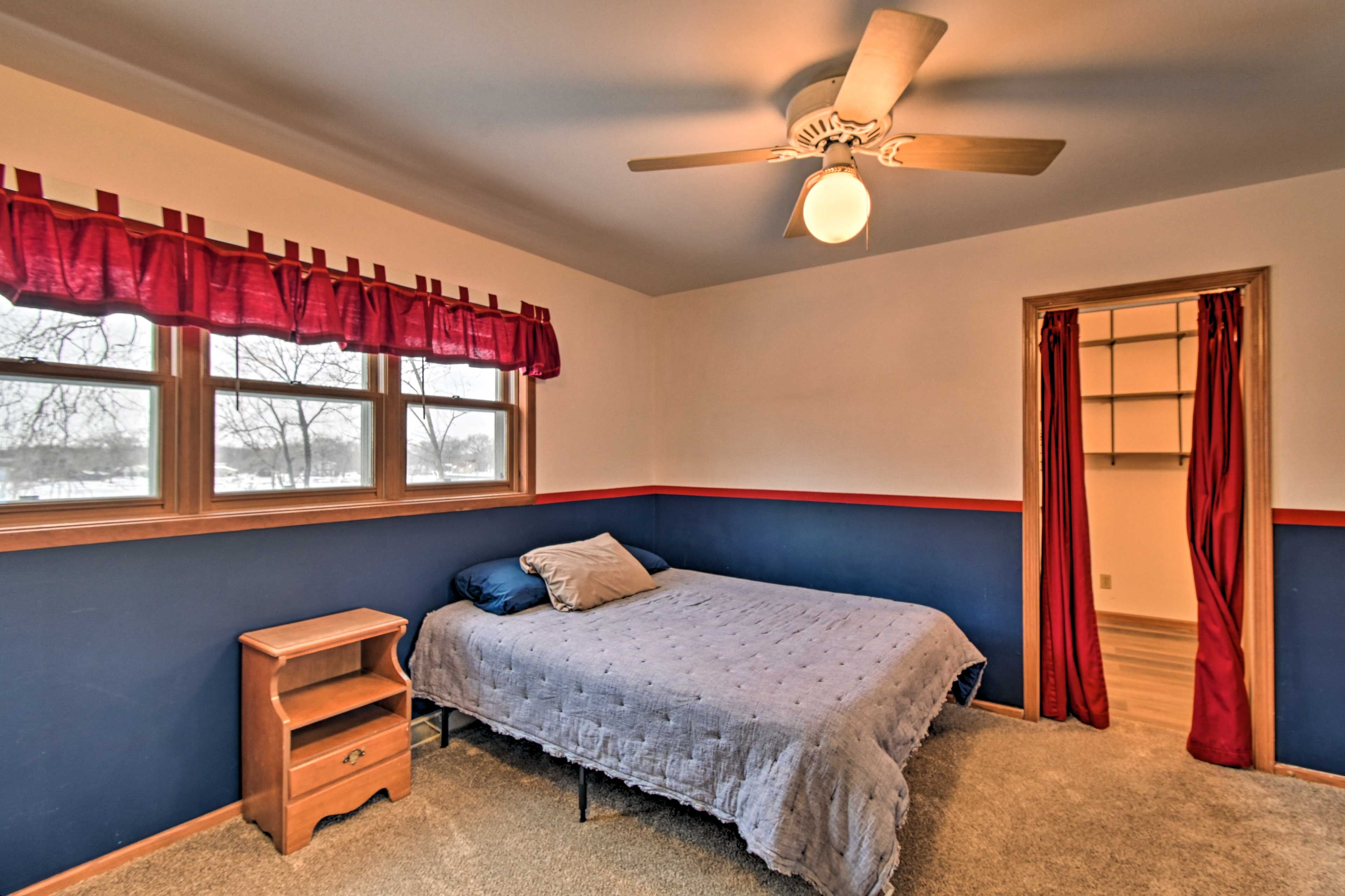 Bedroom 2 | Linens Provided