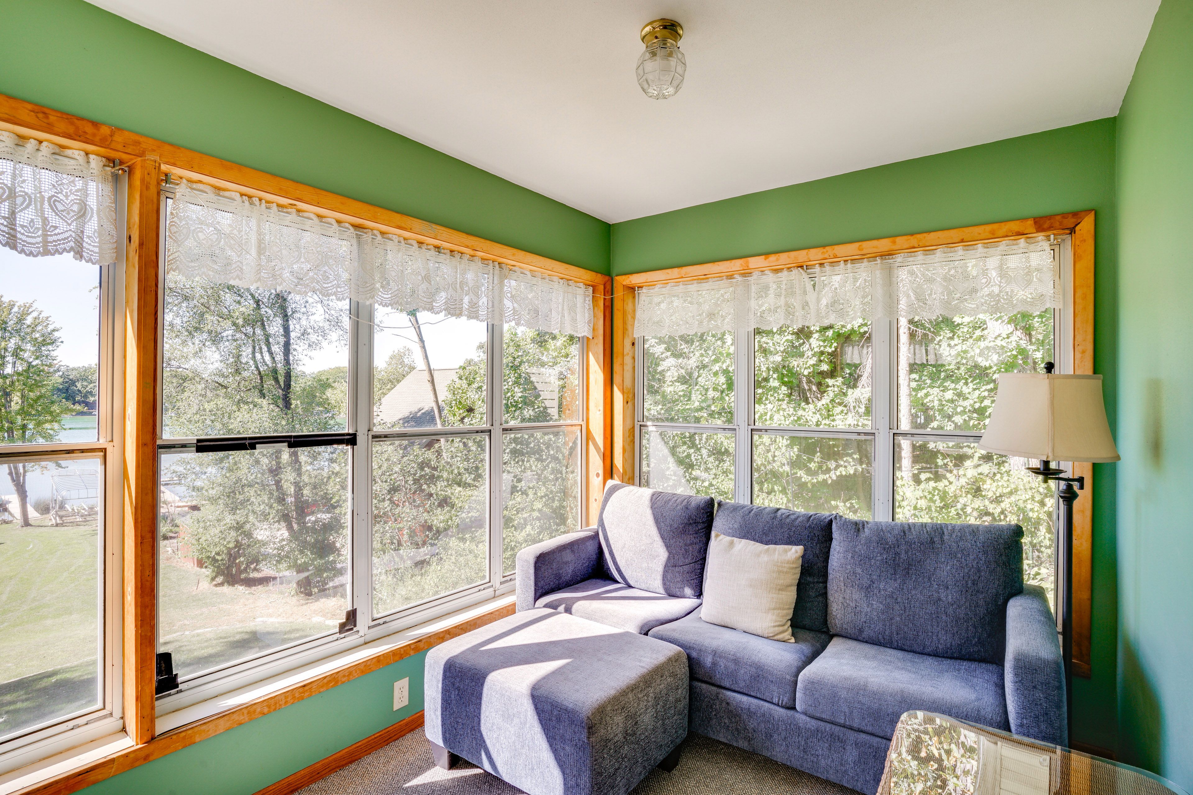 Lakefront Sunroom | Main Floor